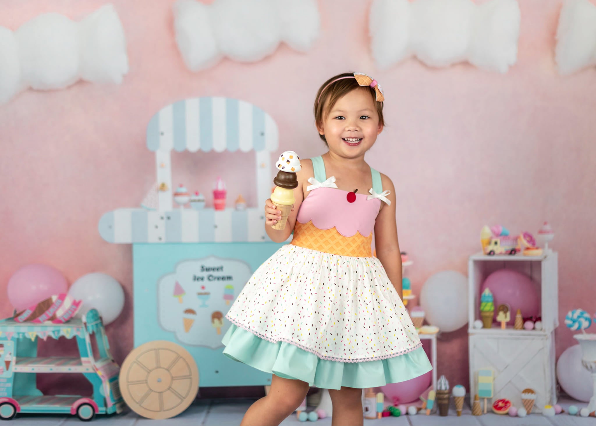Kate Sweet Ice Cream Backdrop Cake Smash Designed by Emetselch - Kate Backdrop AU