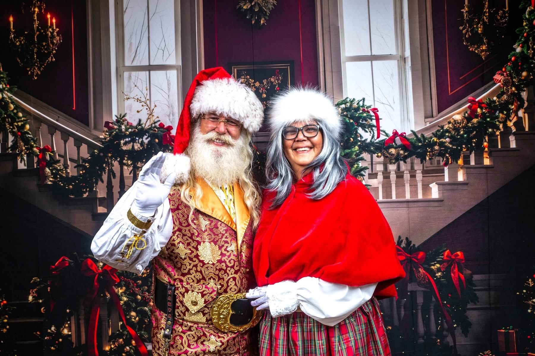 Kate Christmas Tree Red Retro Grand Staircase Backdrop Designed by Emetselch - Kate Backdrop AU