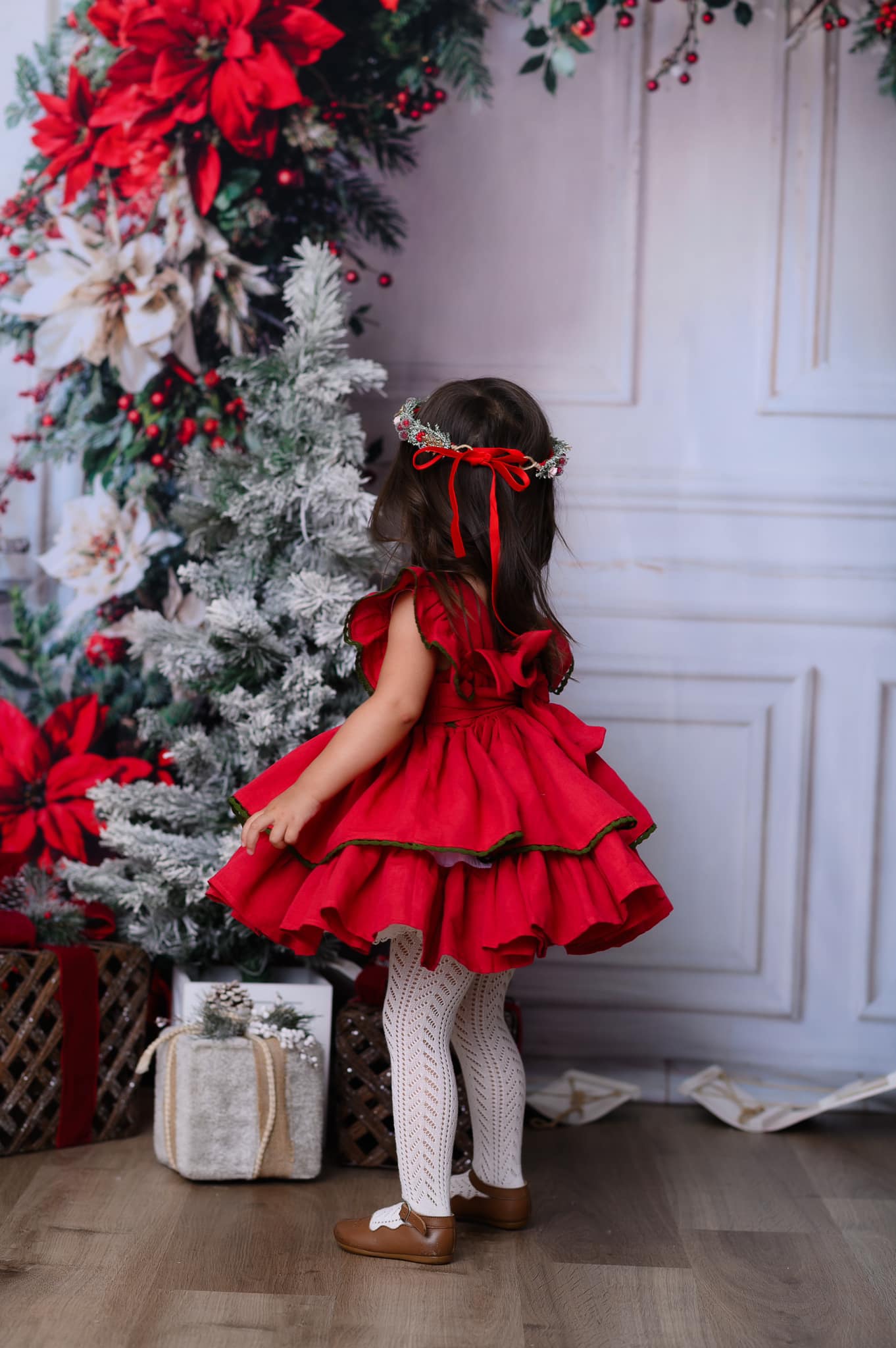 Kate Christmas Flower Arch White Wall Backdrop Designed by Emetselch - Kate Backdrop AU