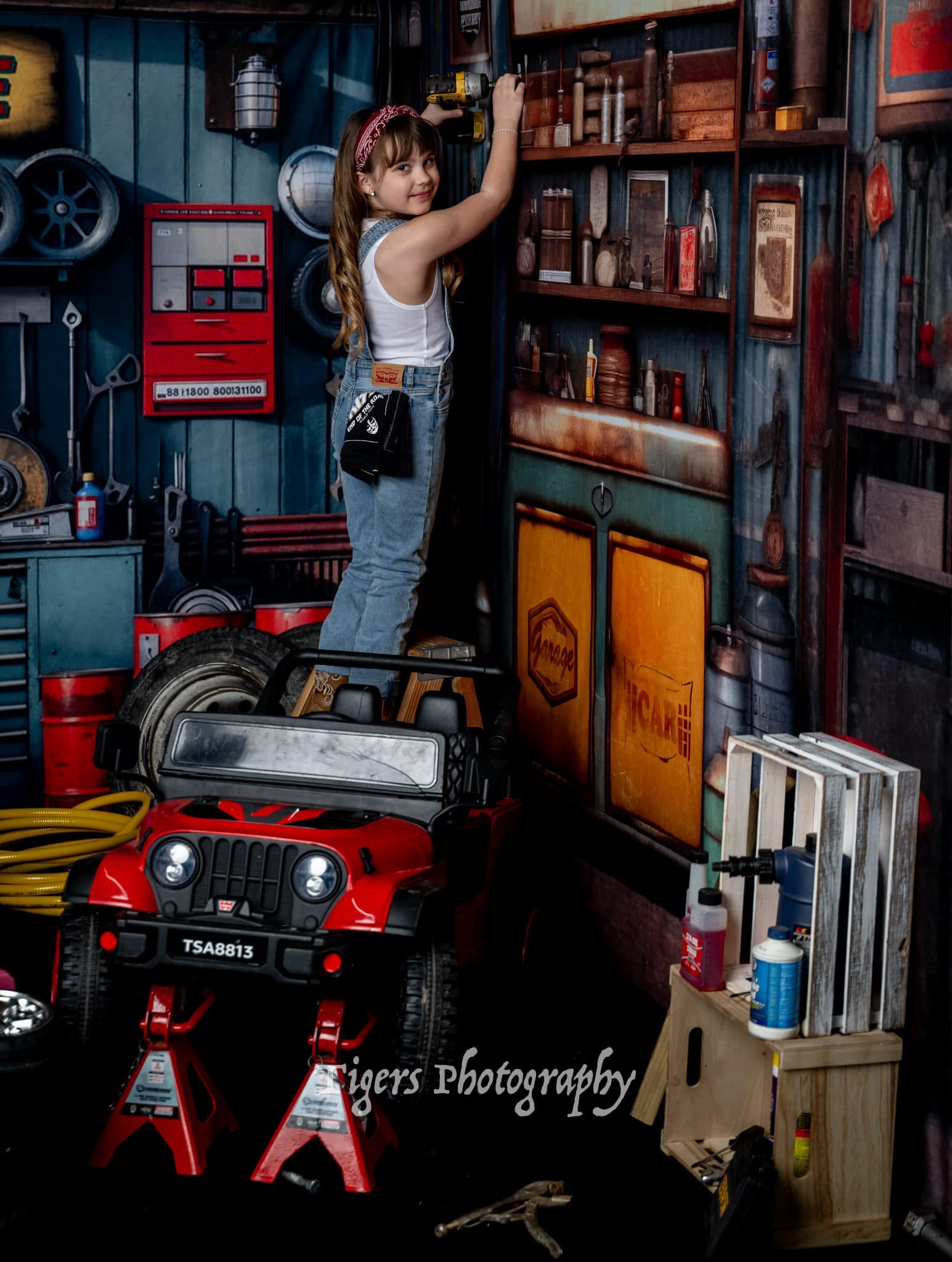 Kate Tool Holder Garage Father's Day Backdrop+Abstract Black Floor Backdrop - Kate Backdrop AU