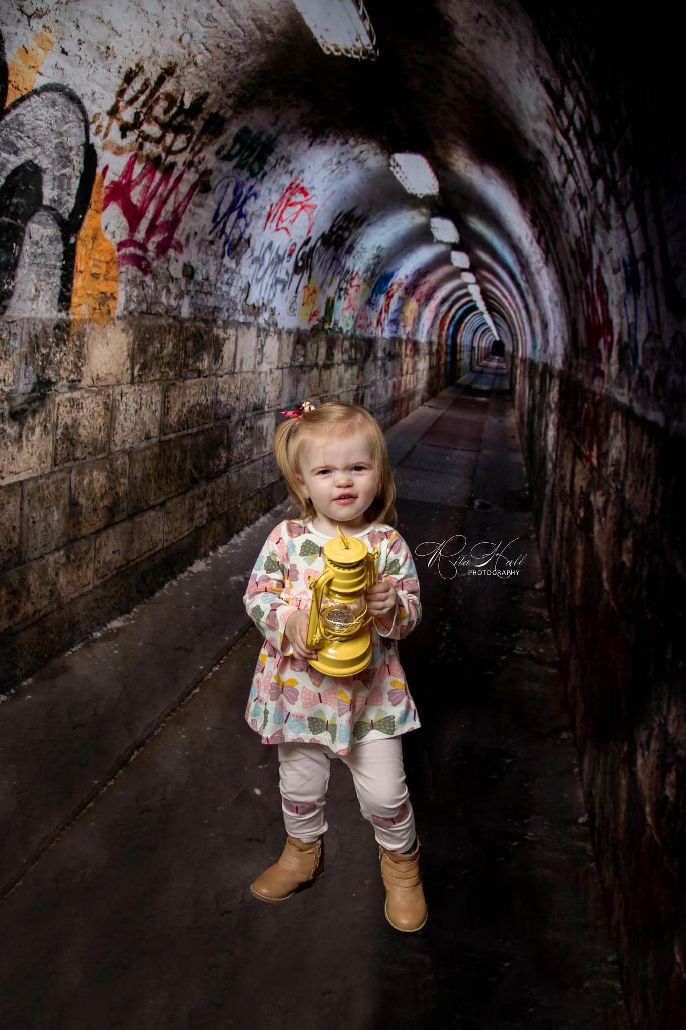 Kate Graffiti Wall Tunnel Building Backdrop For Photography - Kate Backdrop AU