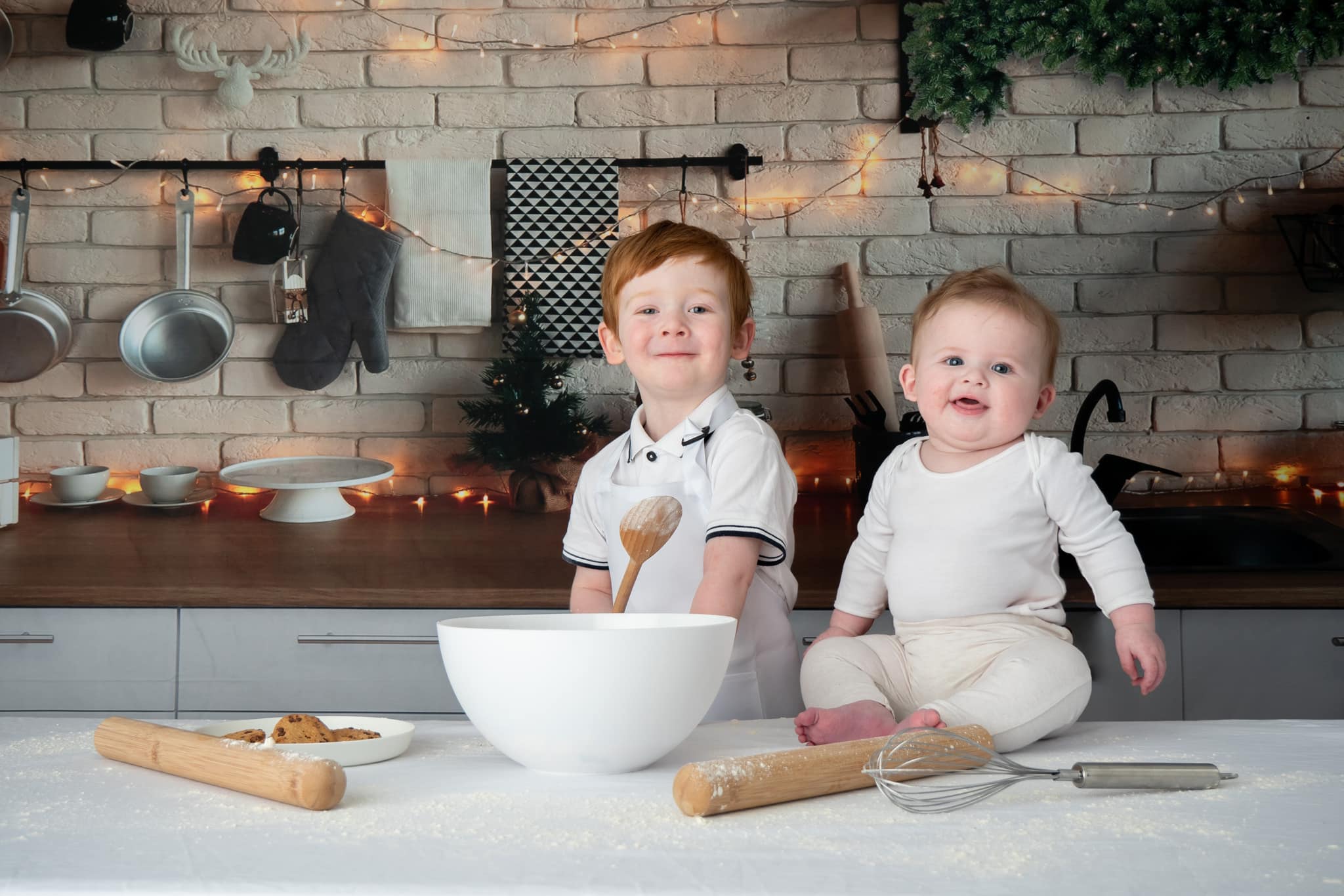 Kate White Brick Wall Christmas Kitchen Backdrop Designed By Jerry_Sina - Kate Backdrop AU