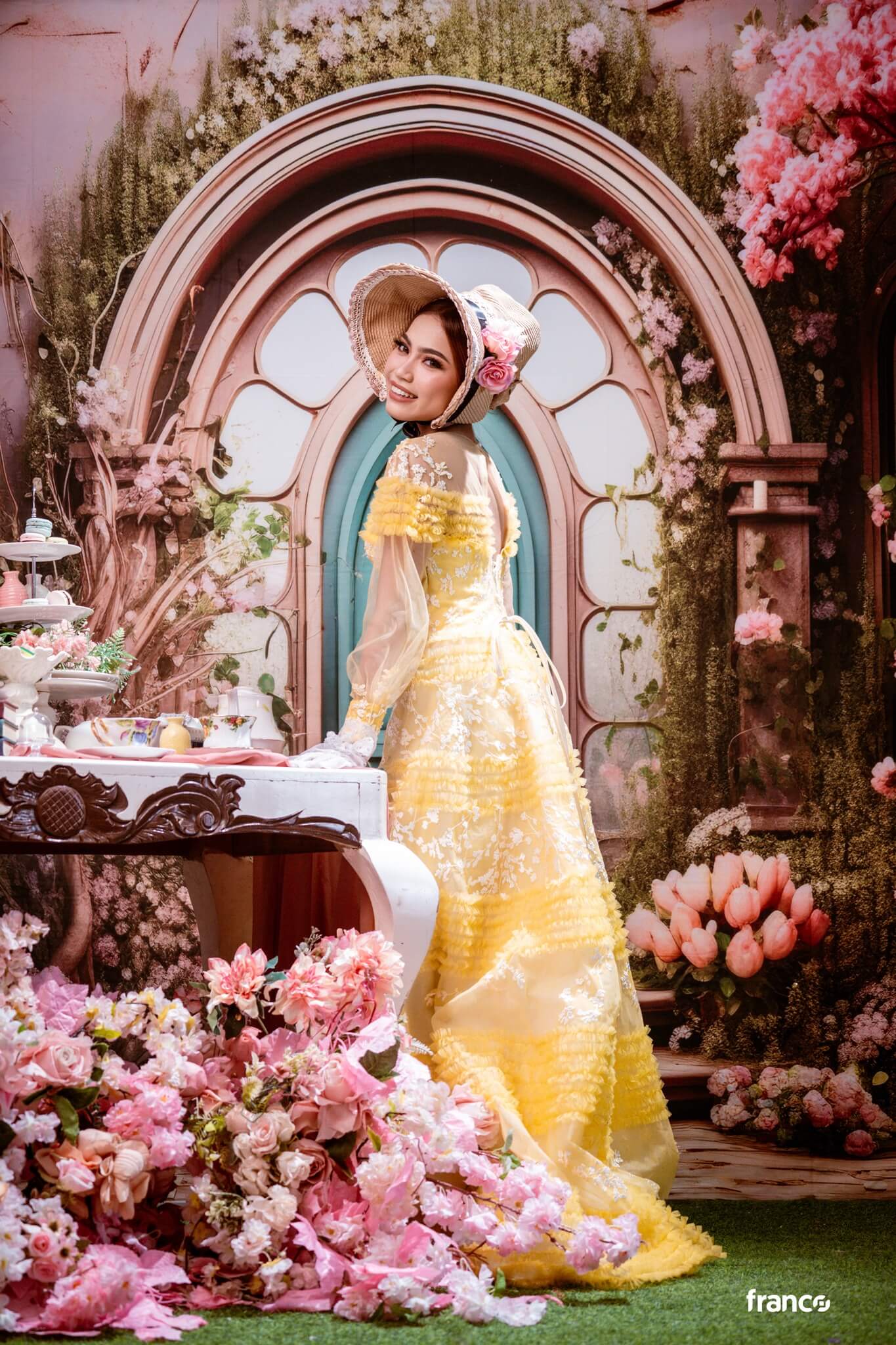 Kate Summer Pink Flower Tree House Green Door Backdrop Designed by Emetselch - Kate Backdrop AU