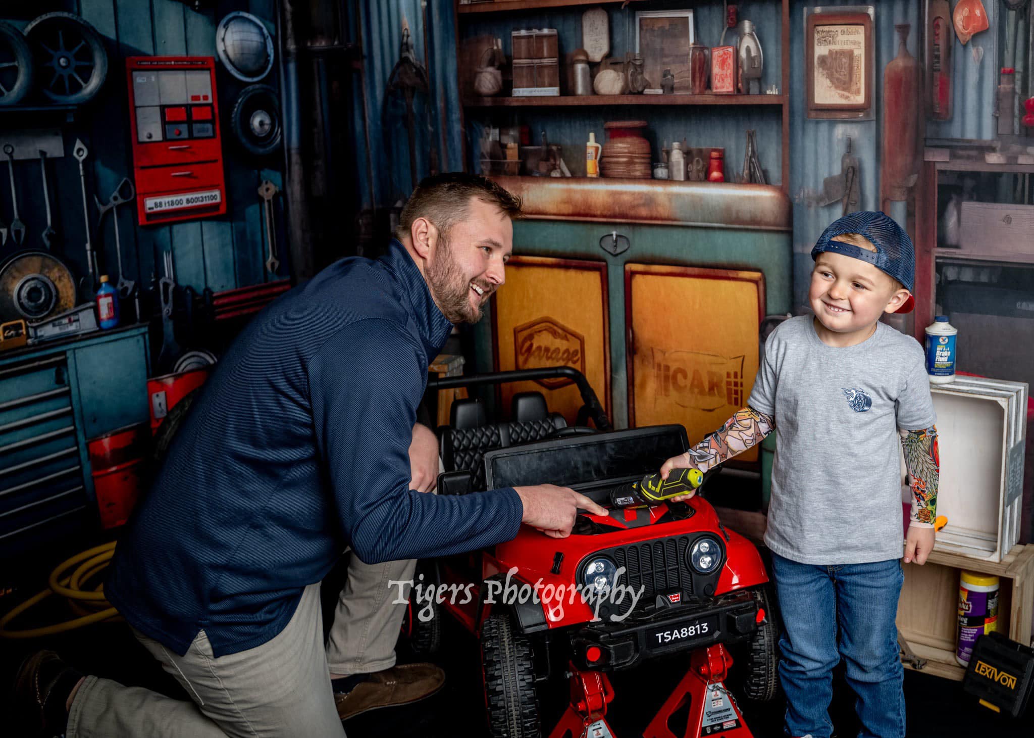 Kate Tool Holder Garage Father's Day Backdrop+Abstract Black Floor Backdrop - Kate Backdrop AU