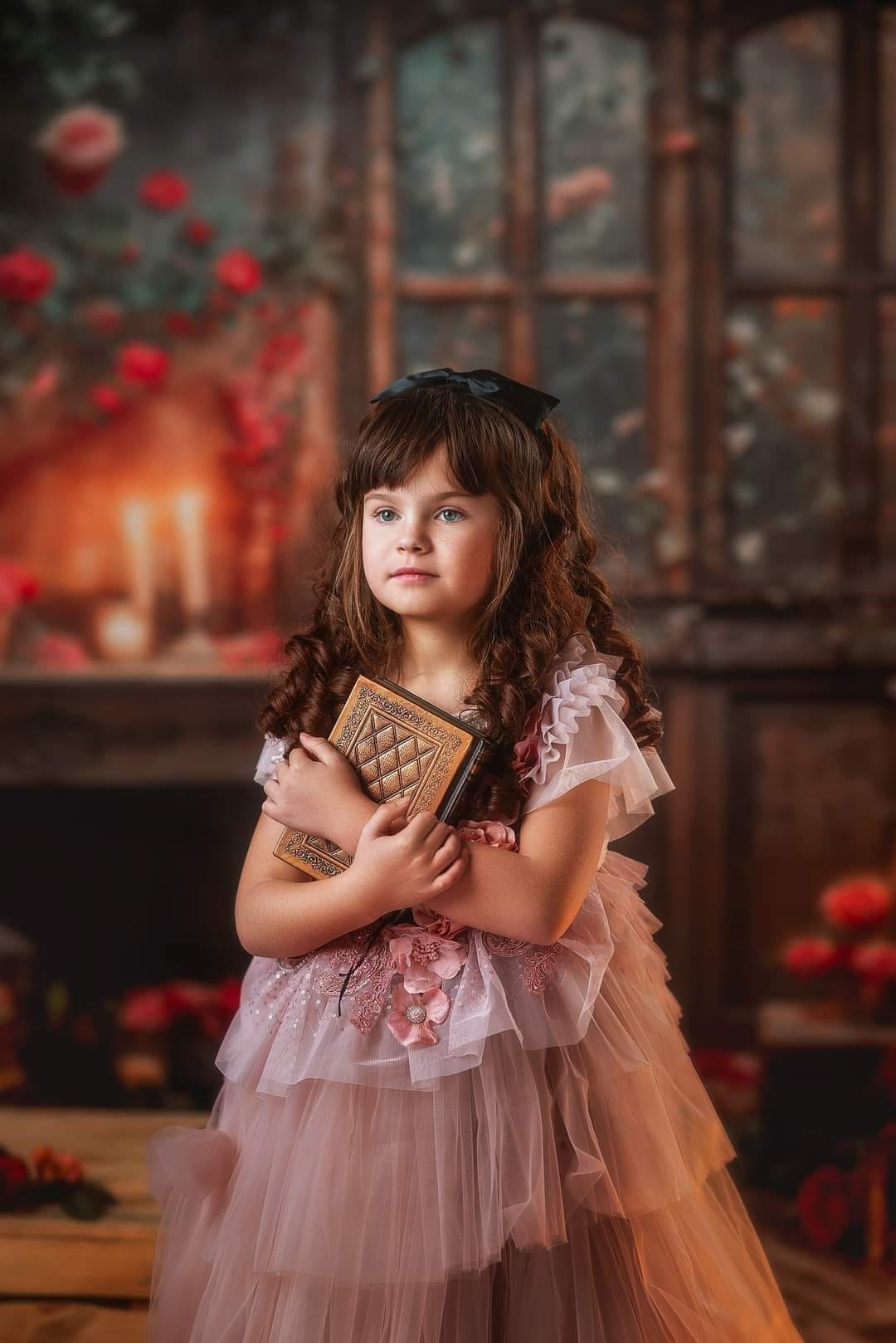 Kate Valentine's Day Old Retro Floral Room Backdrop Designed by Emetselch - Kate Backdrop AU