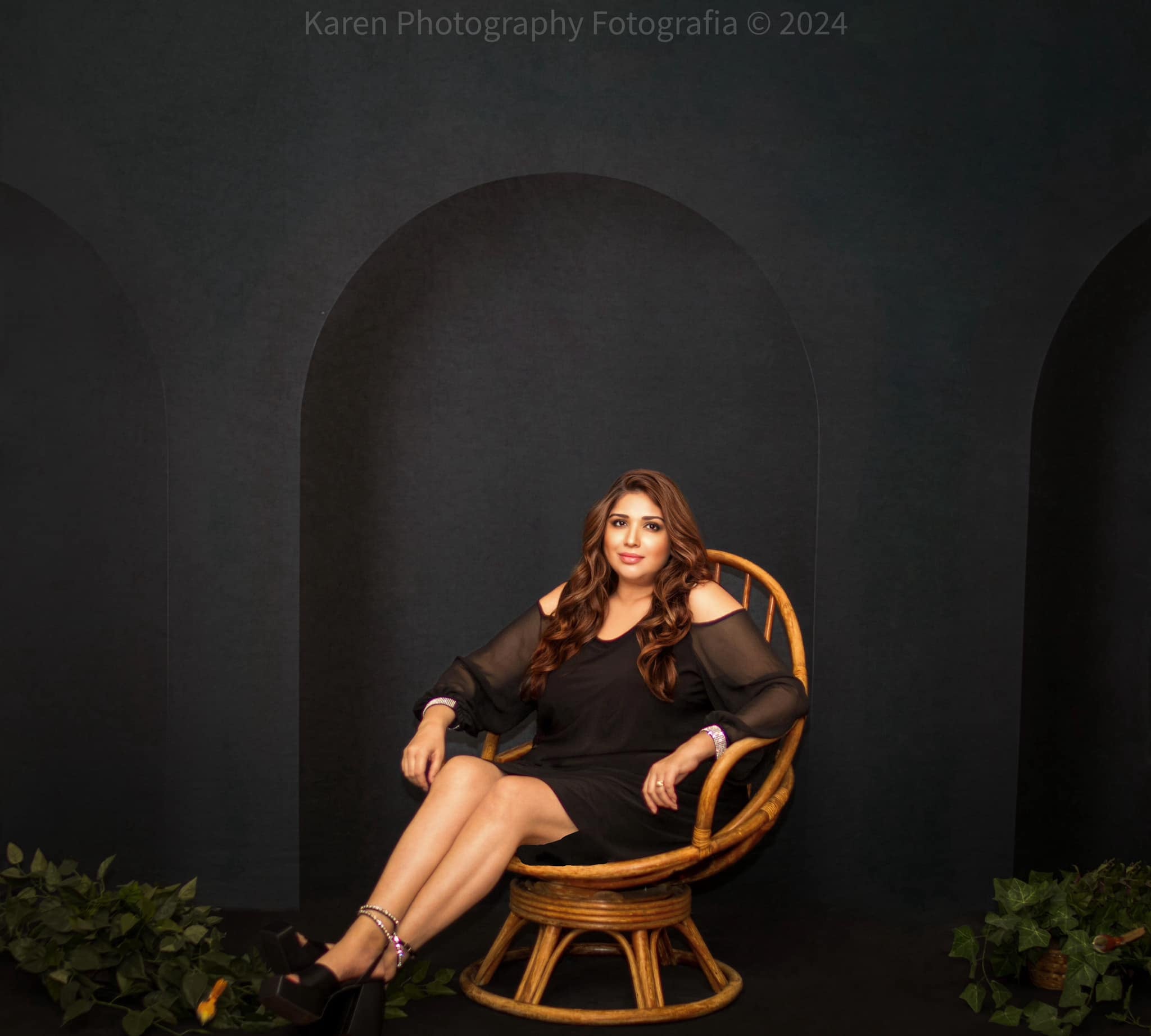 Kate Black Arch Backdrop Designed by Kate Image - Kate Backdrop AU