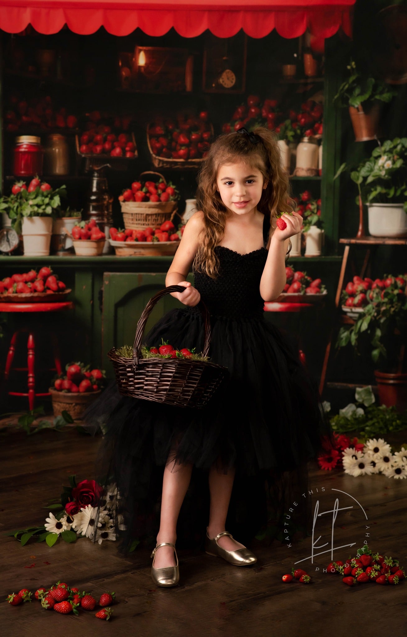 Kate Spring Green Plant Strawberry House Backdrop Designed by Emetselch - Kate Backdrop AU