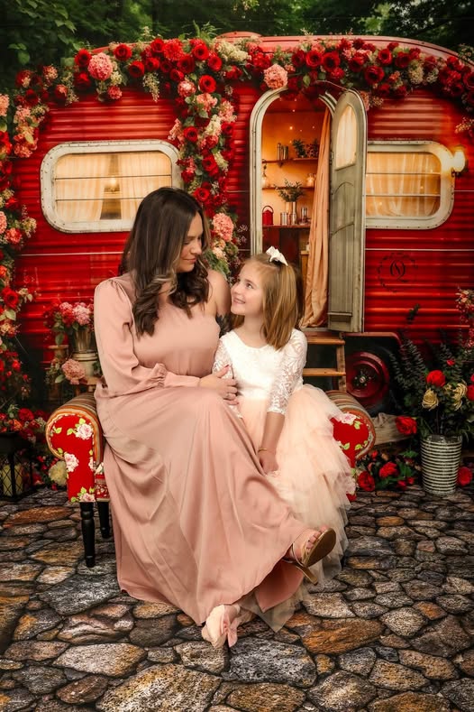 Kate Valentine's Day Backdrop Spring Flowers Outdoor House Designed by Emetselch - Kate Backdrop AU