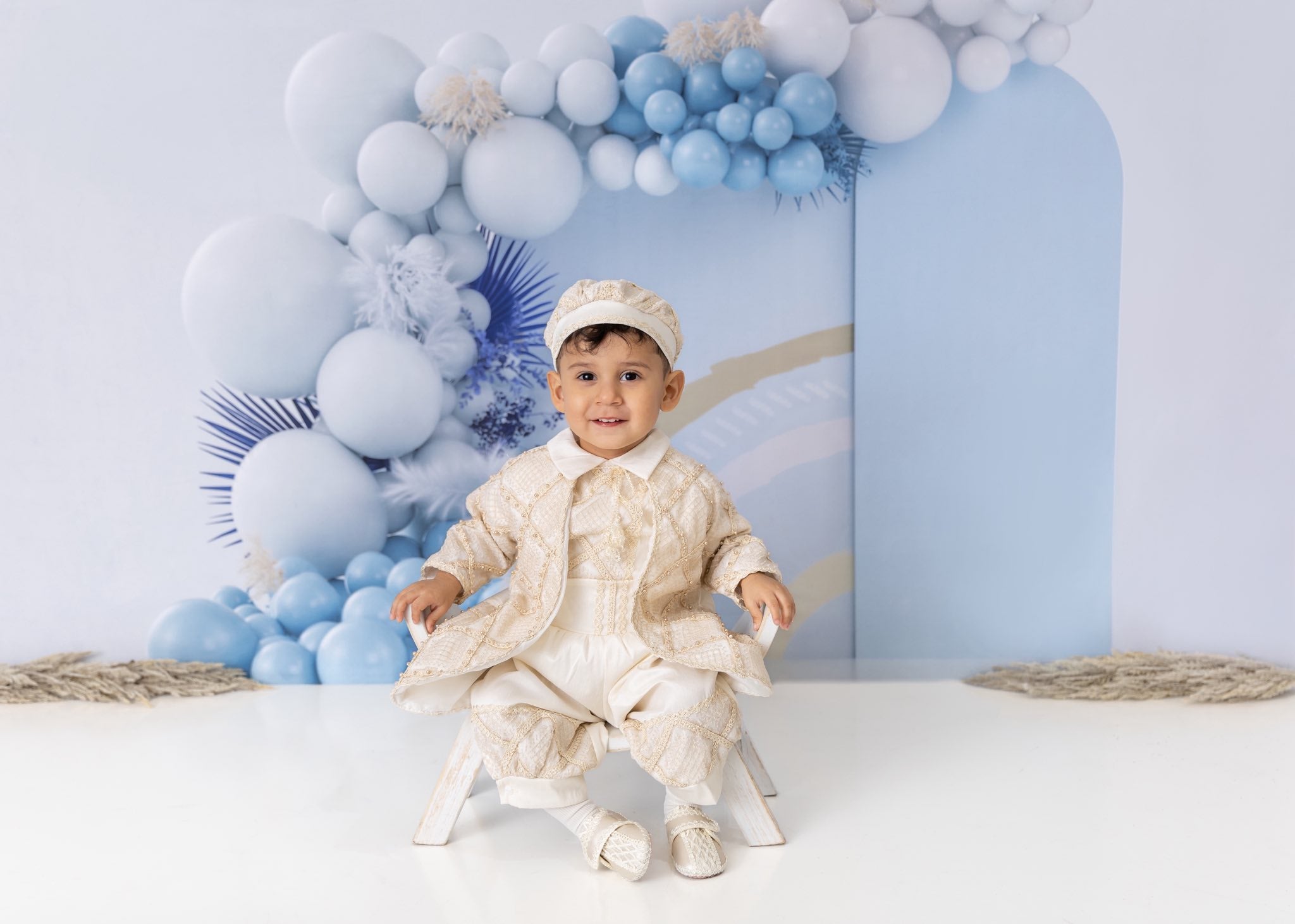 Kate Boho Balloons Fleece Backdrop Blue Cake Smash Designed by Uta Mueller Photography