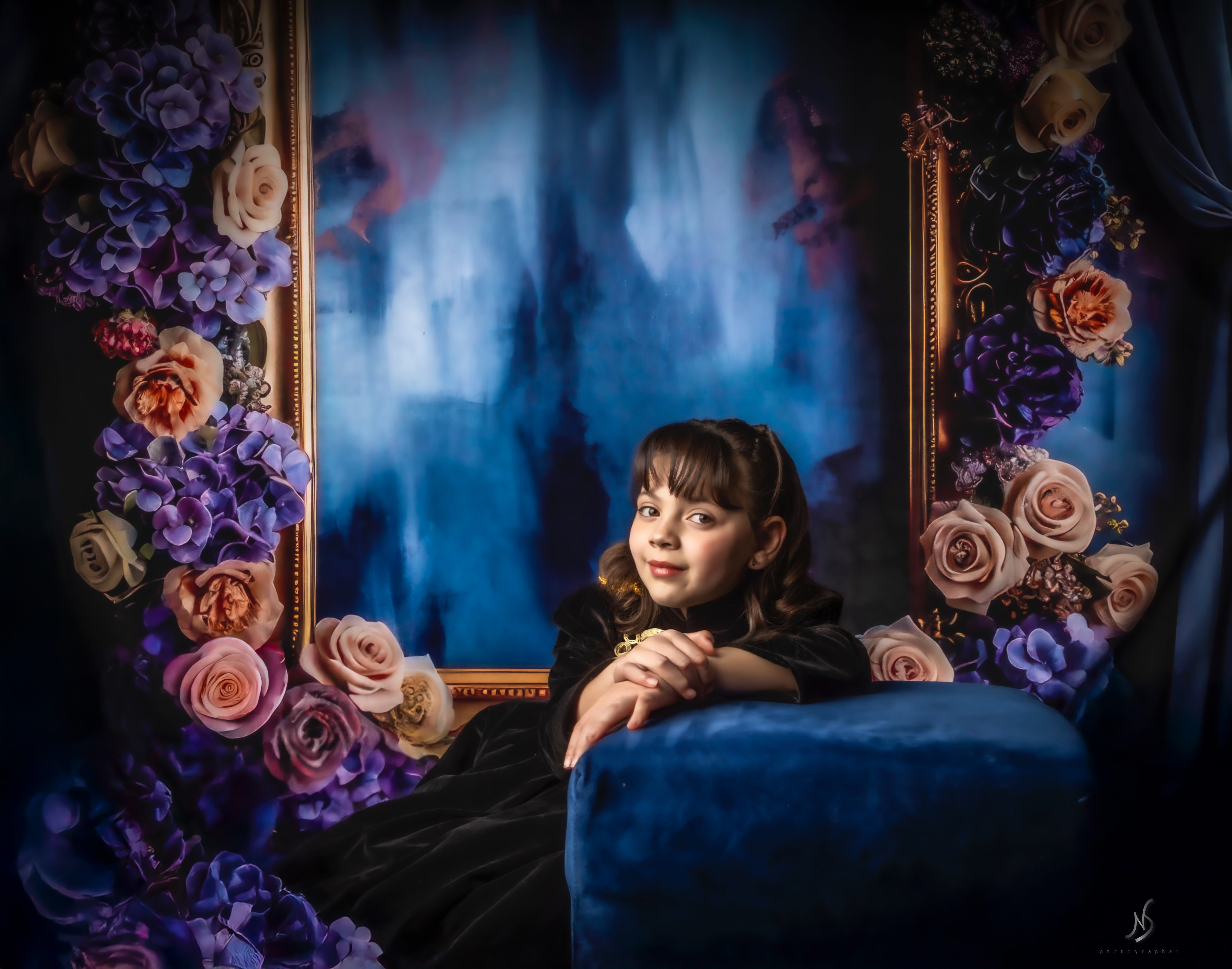 Kate Sweep Navy Fine Art Backdrop Designed by Mini Makebelieve - Kate Backdrop AU