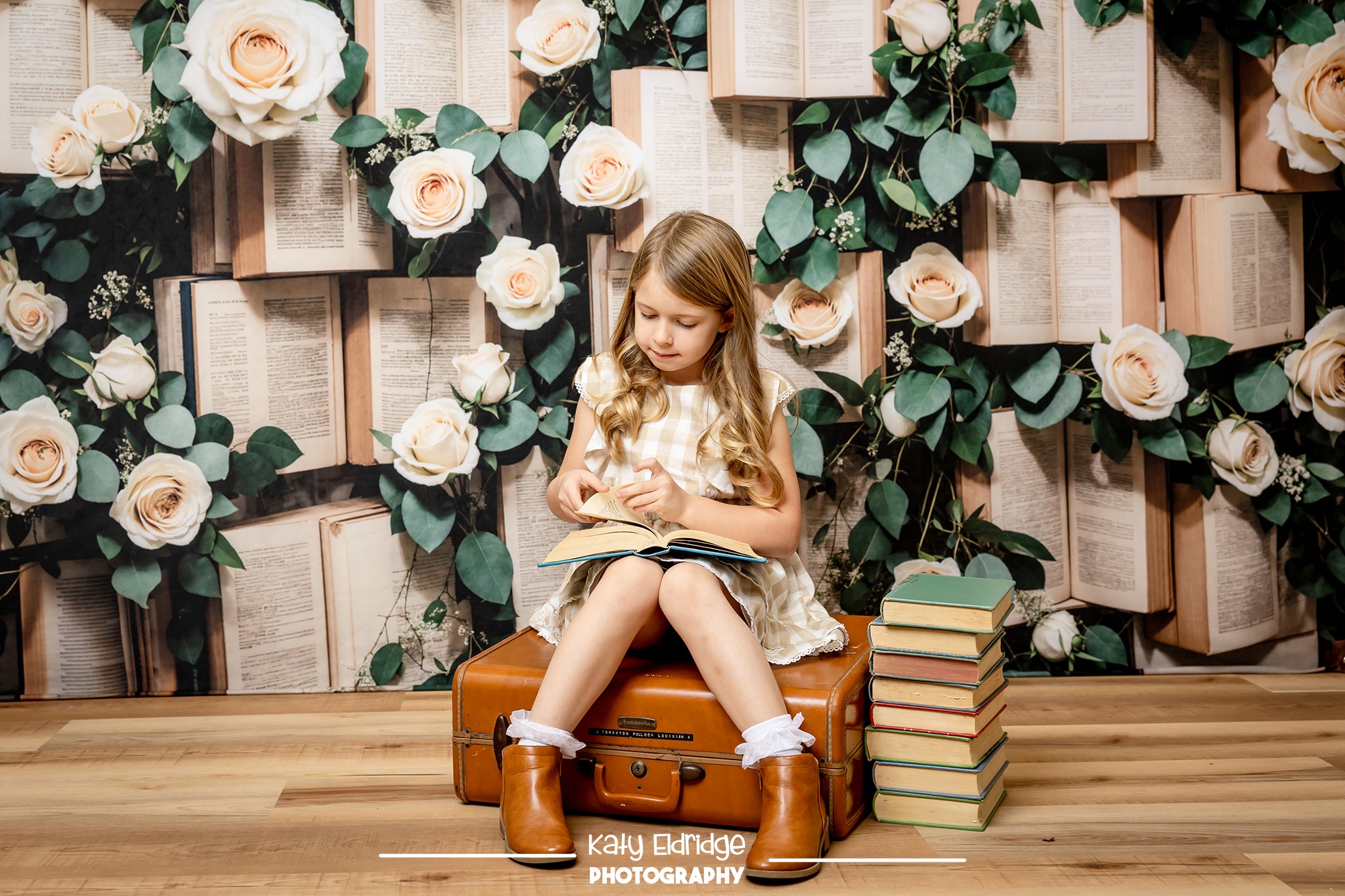 Kate Books Roses Backdrop Designed by Emetselch - Kate Backdrop AU