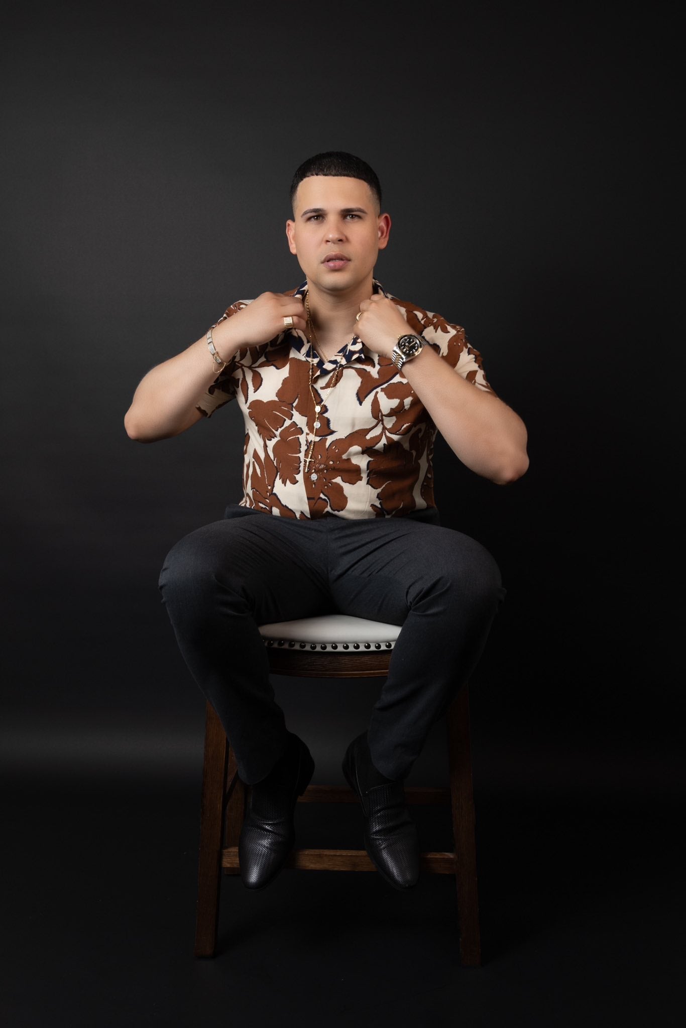 Seamless paper shot of man