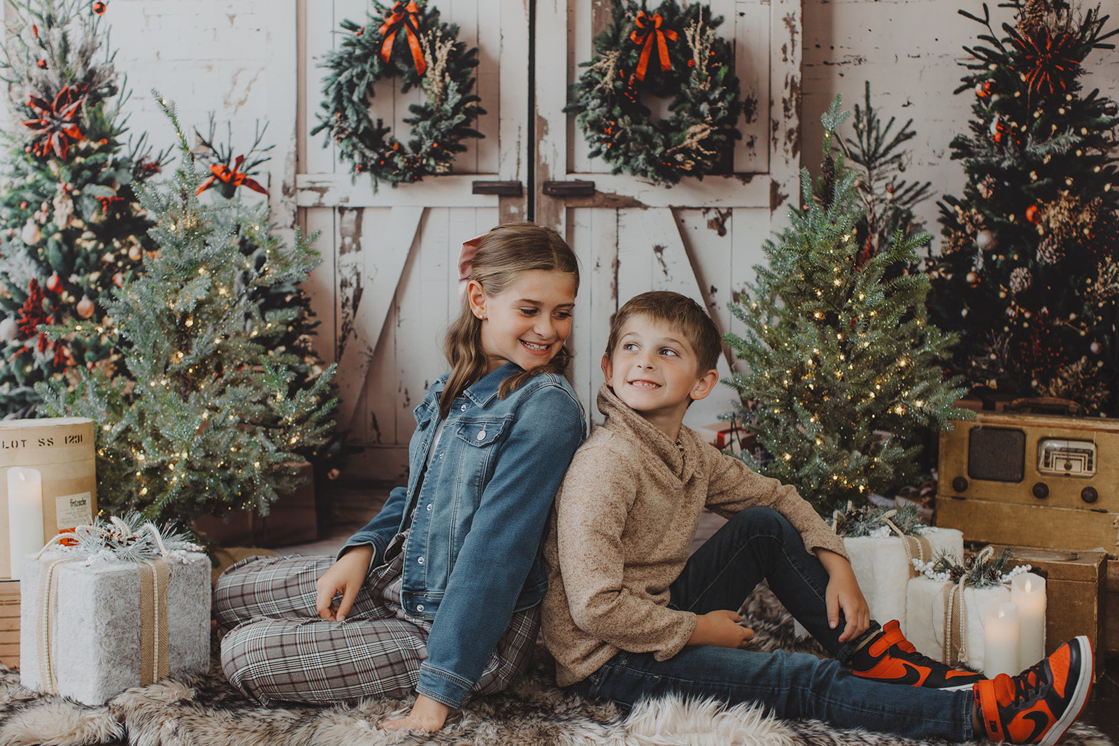 Kate Christmas Backdrop White Shabby Barn Door Designed by Emetselch - Kate Backdrop AU