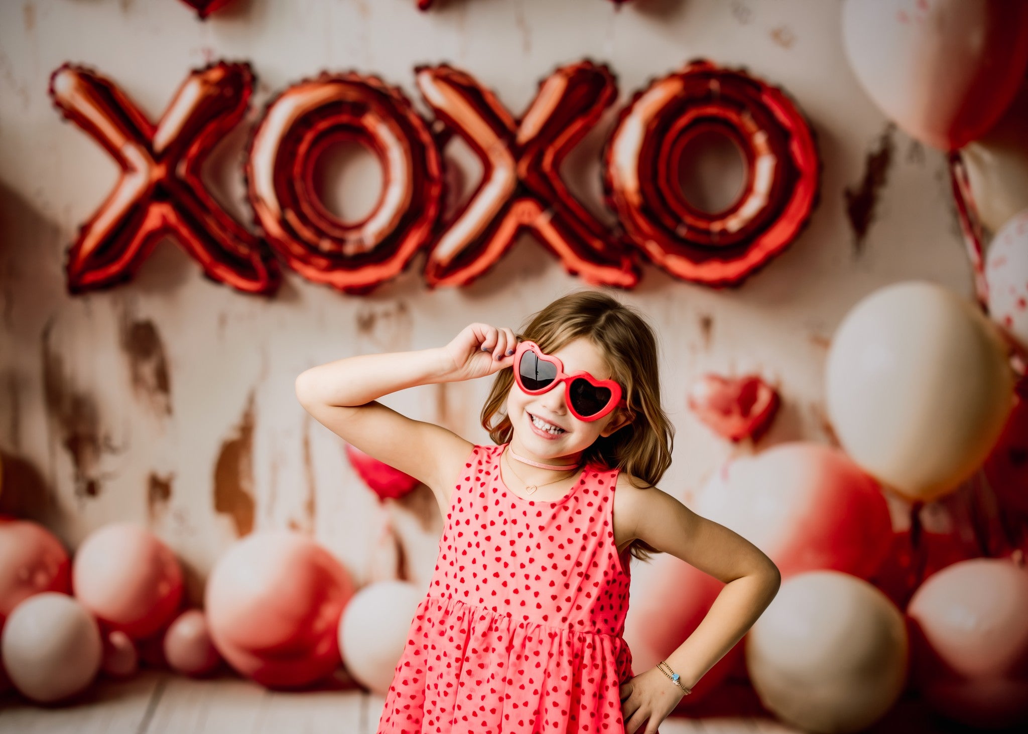 Kate Valentine's Balloons XOXO Heart Backdrop Designed by Emetselch - Kate Backdrop AU