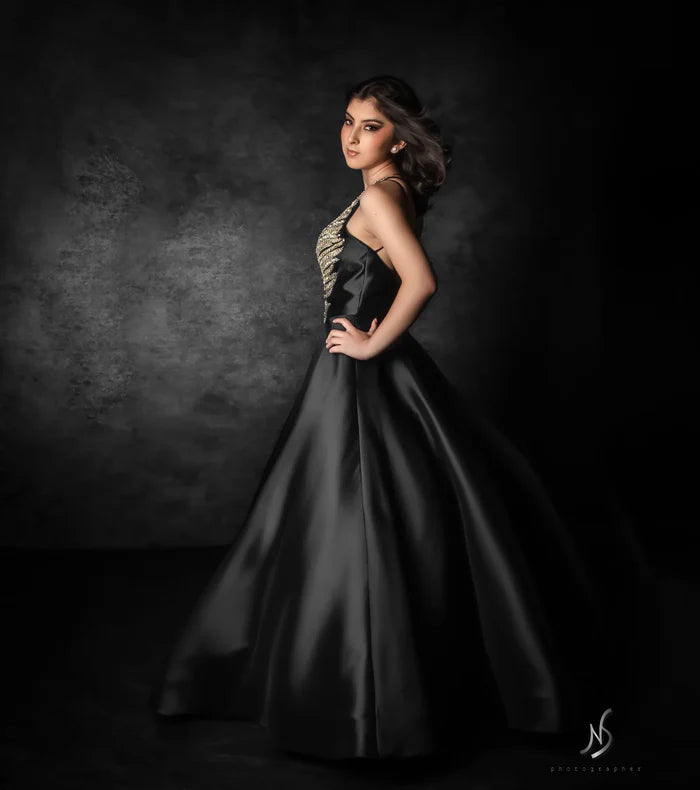 Kate Cold Black Around Gray Texture Abstract Backdrop Portrait for Photography