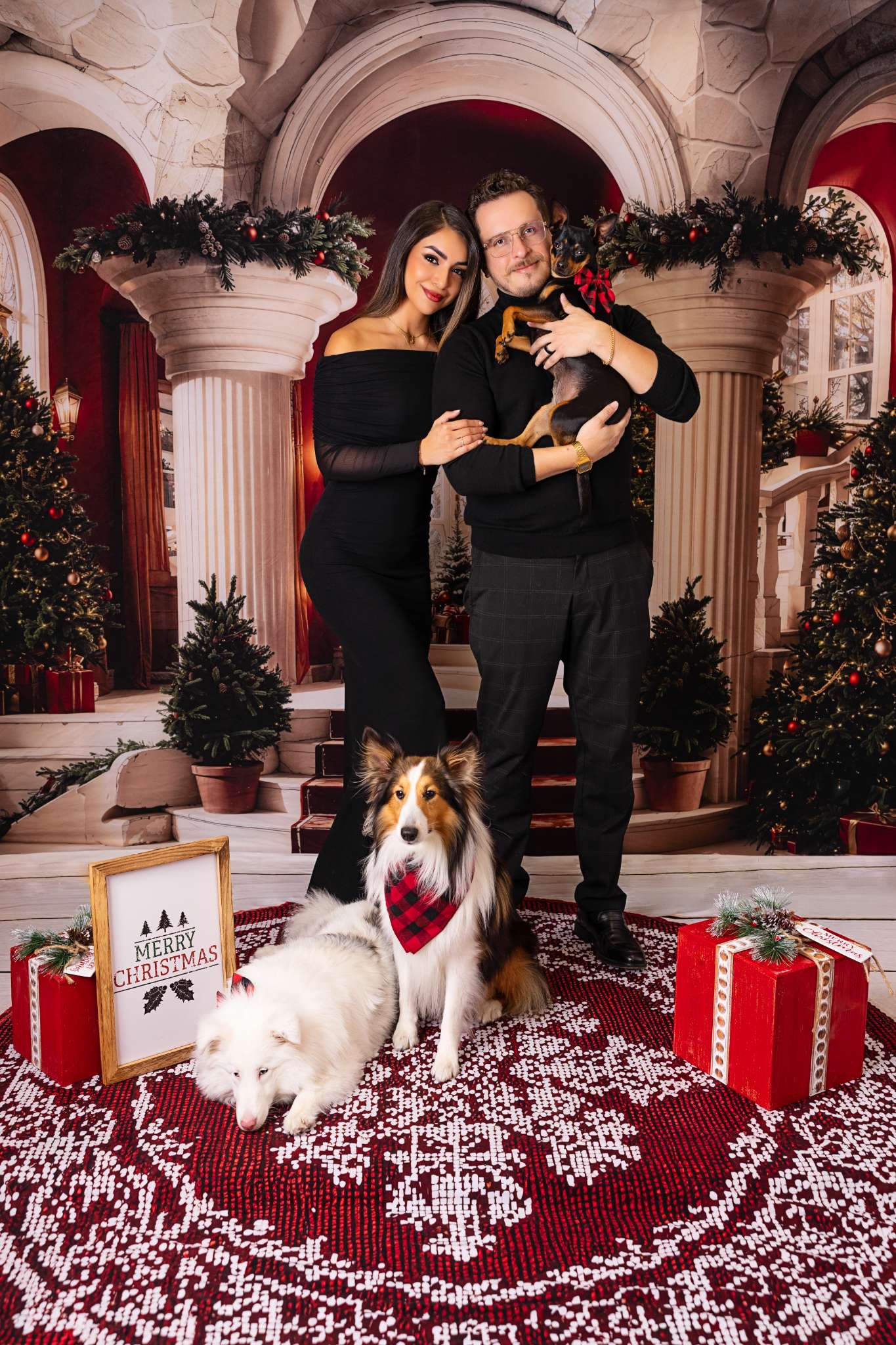 Kate Christmas Tree Stone Arch Staircase Room Set