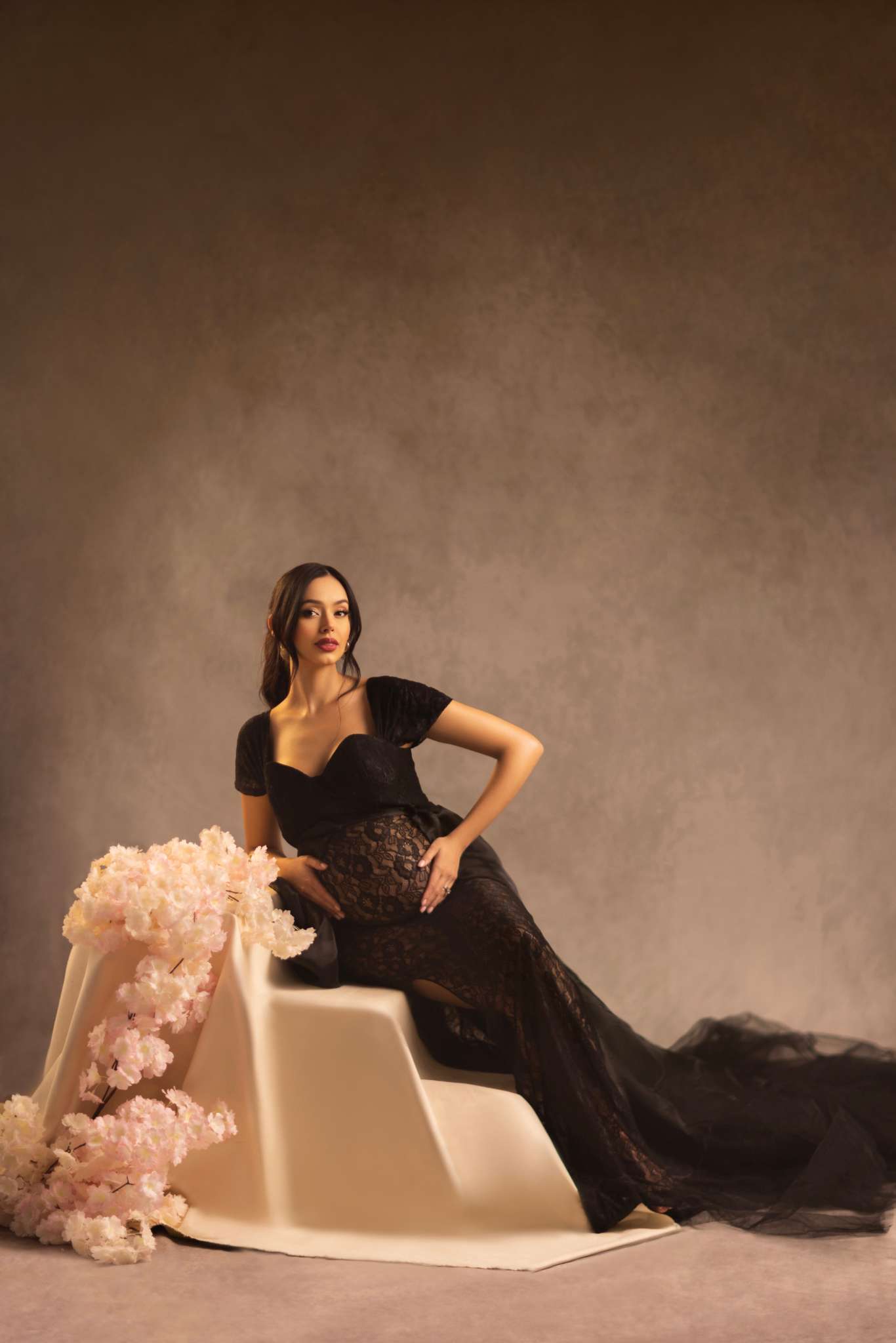 Kate Lace Short Sleeved Strapless Black Maternity Photoshoot Dress - Kate Backdrop AU