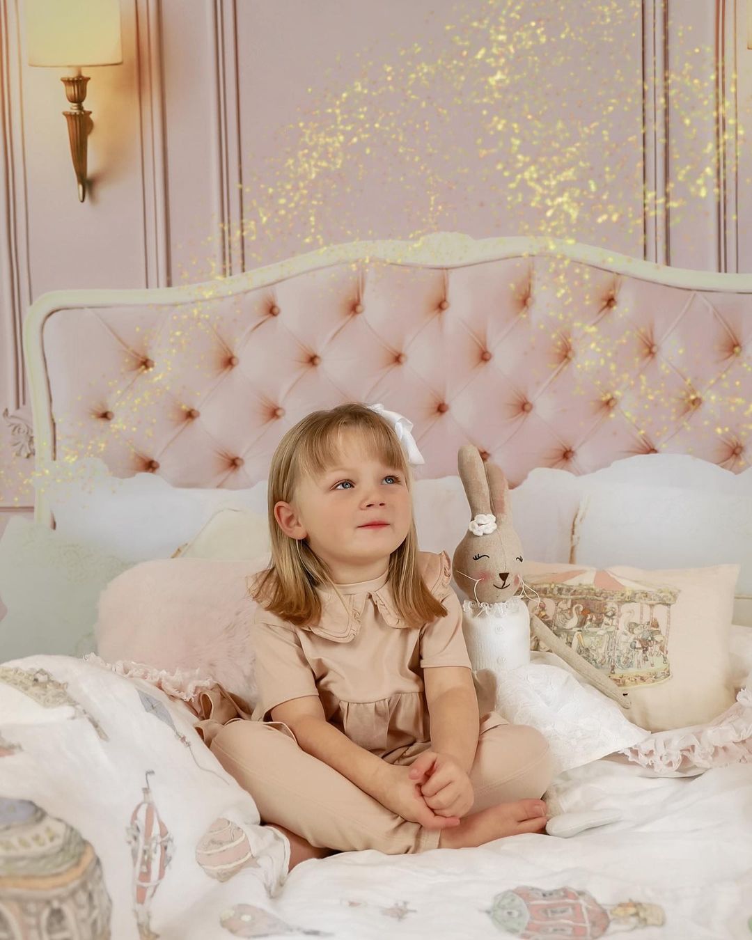 Kate Boudoir Pink Headboard Pink Wall Backdrop Designed by Chain Photography - Kate Backdrop AU