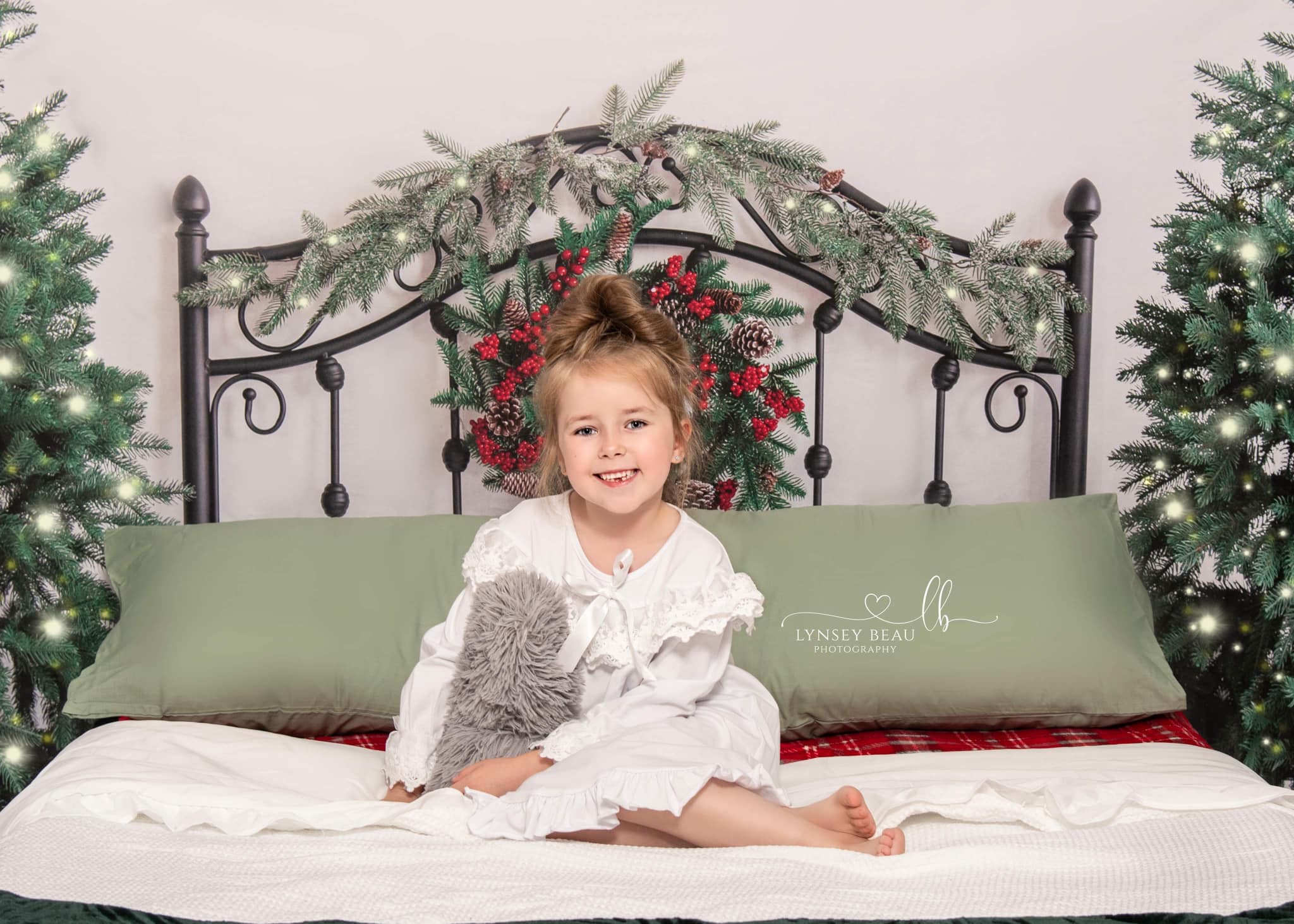 Kate Christmas Bed Backdrop Headboard Designed by Emetselch - Kate Backdrop AU