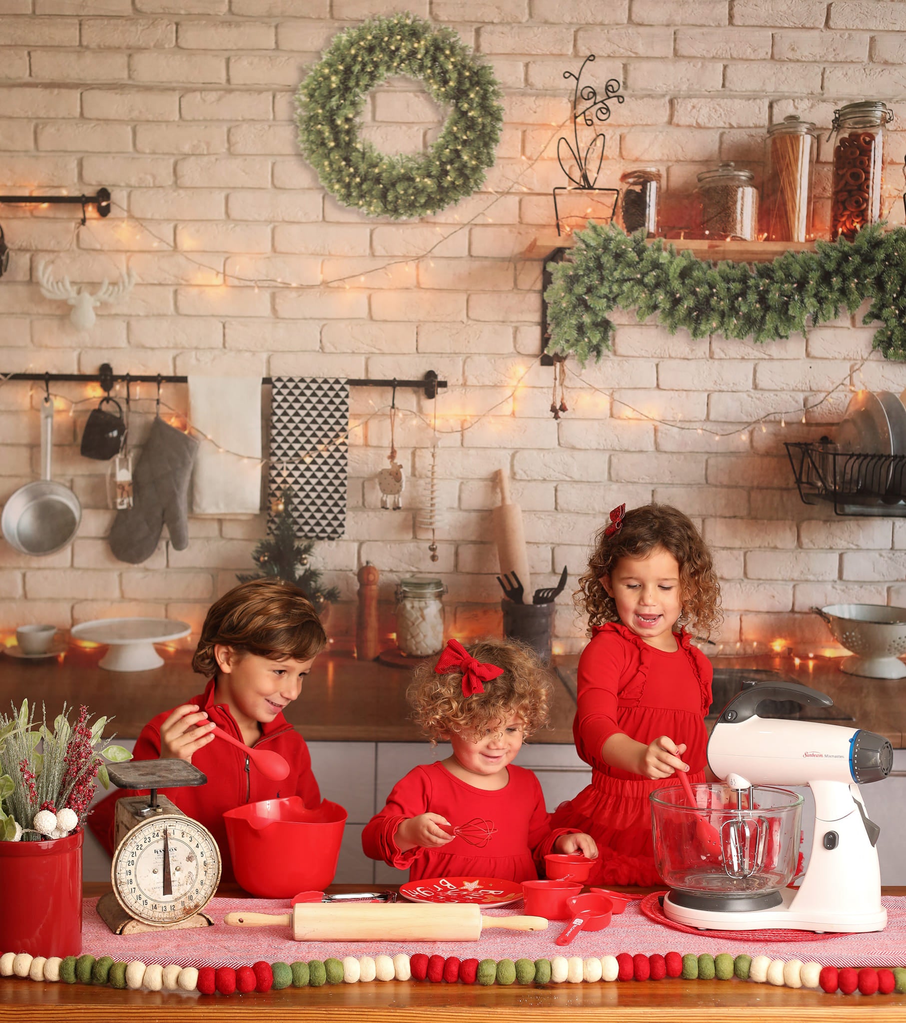 Kate White Brick Wall Christmas Kitchen Backdrop Designed By Jerry_Sina - Kate Backdrop AU