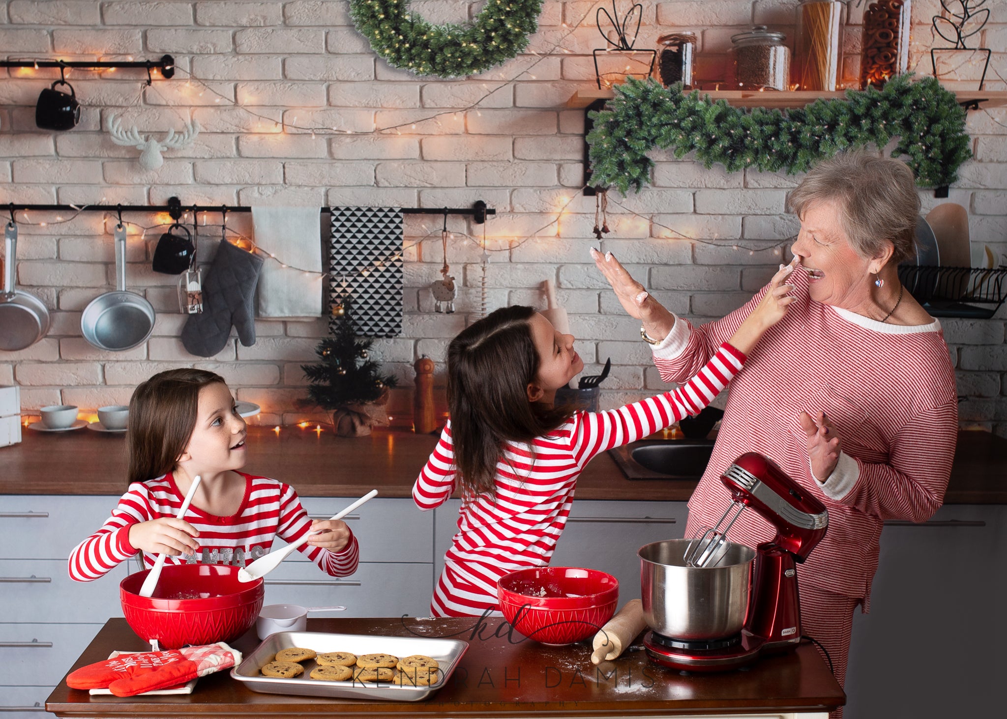 Kate White Brick Wall Christmas Kitchen Backdrop Designed By Jerry_Sina - Kate Backdrop AU