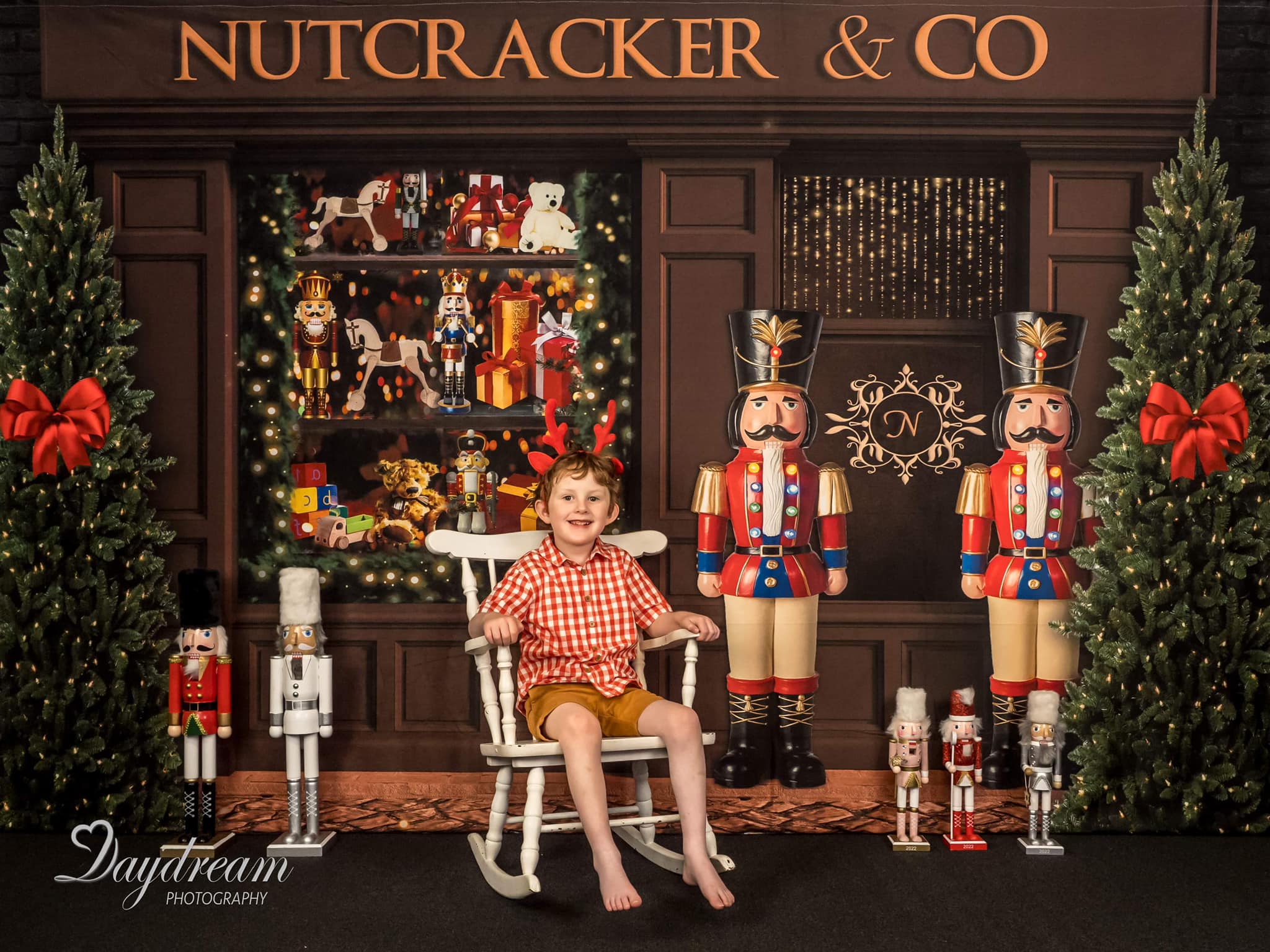 Kate Christmas Tree Backdrop Window Shop Designed by Uta Mueller Photography - Kate Backdrop AU