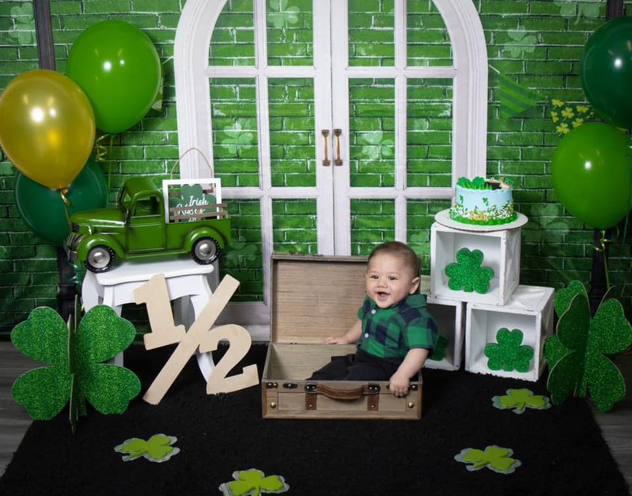 Kate St. Patrick's Day Shamrocks Window Backdrop Designed by Chain Photography - Kate Backdrop AU