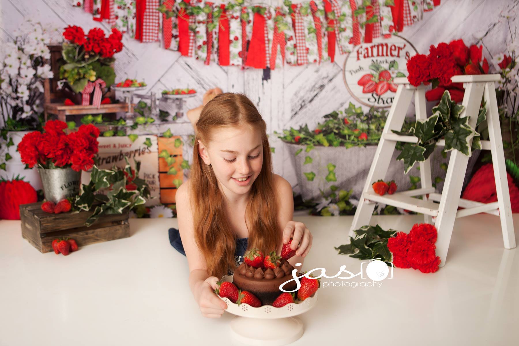 Kate Summer Strawberry White Wooden Board With Banners Backdrop - Kate Backdrop AU