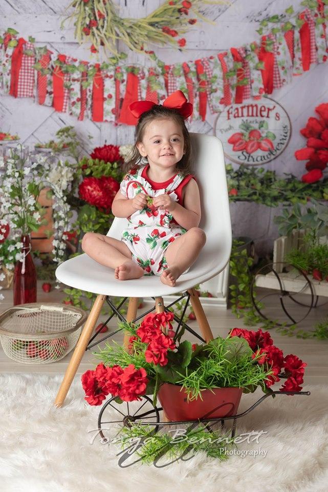 Kate Summer Strawberry White Wooden Board With Banners Backdrop - Kate Backdrop AU