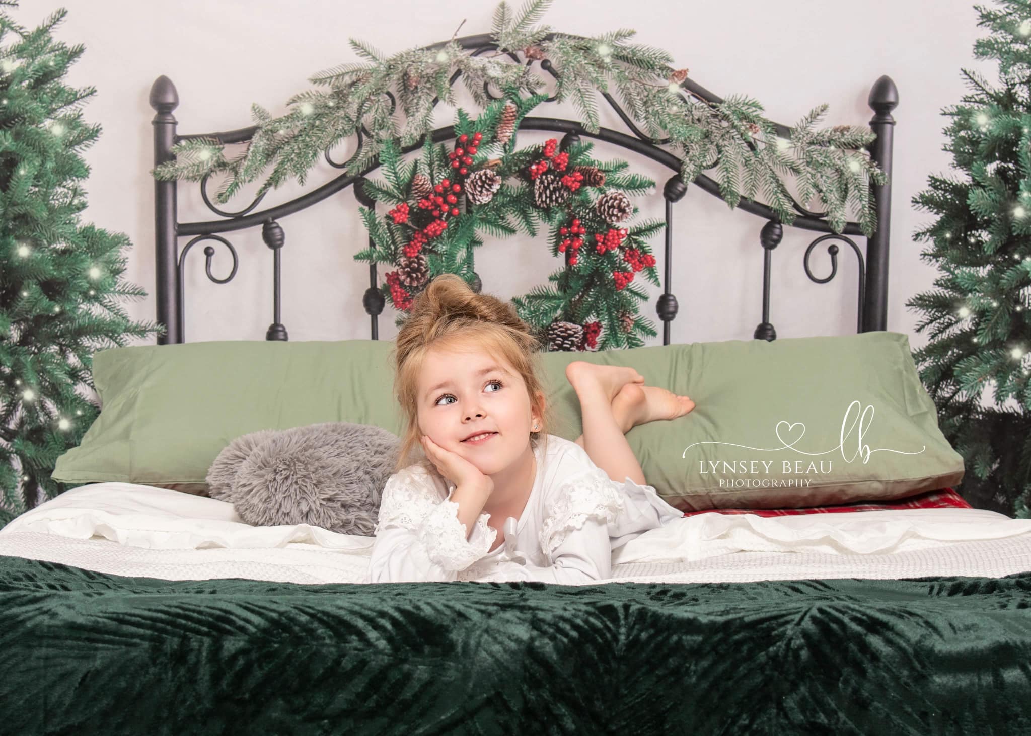 Kate Christmas Bed Backdrop Headboard Designed by Emetselch - Kate Backdrop AU