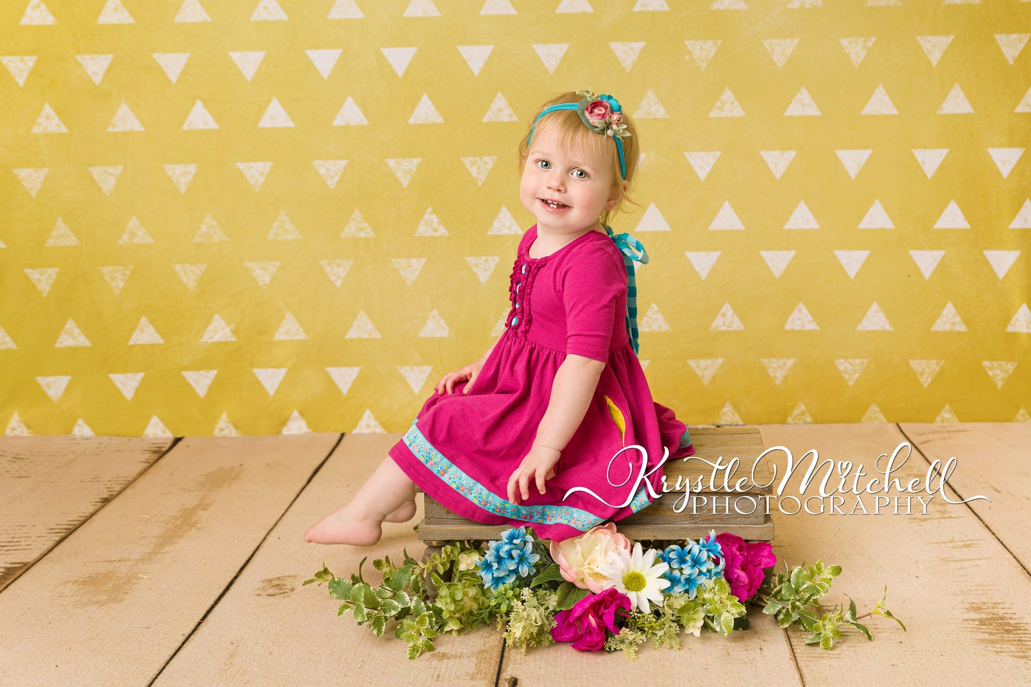 Kate Yellow Triangle Pattern Backdrop Designed By Krystle Mitchell Photography - Kate Backdrop AU