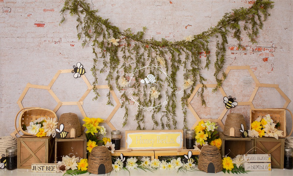 Kate Spring/Summer Bee Flowers Backdrop for Photography Designed by Jenna Onyia - Kate Backdrop AU