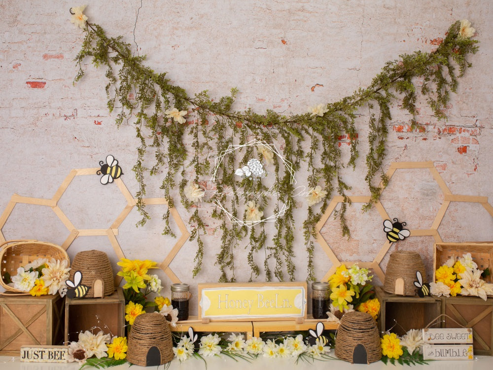 Kate Spring/Summer Bee Flowers Backdrop for Photography Designed by Jenna Onyia - Kate Backdrop AU