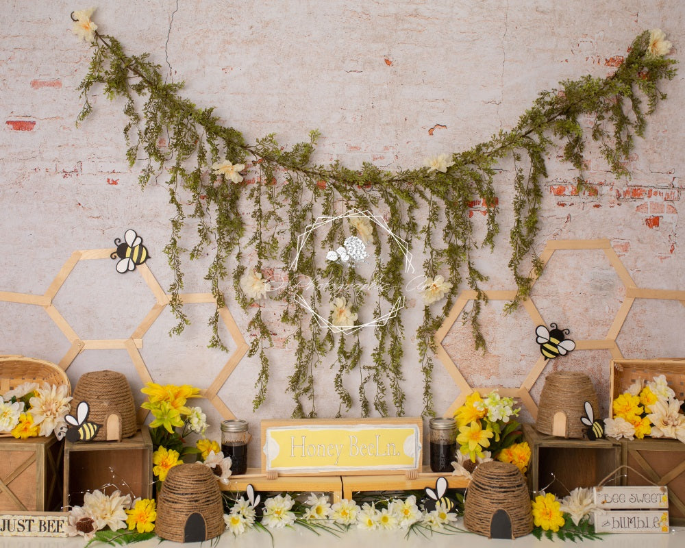 Kate Spring/Summer Bee Flowers Backdrop for Photography Designed by Jenna Onyia - Kate Backdrop AU
