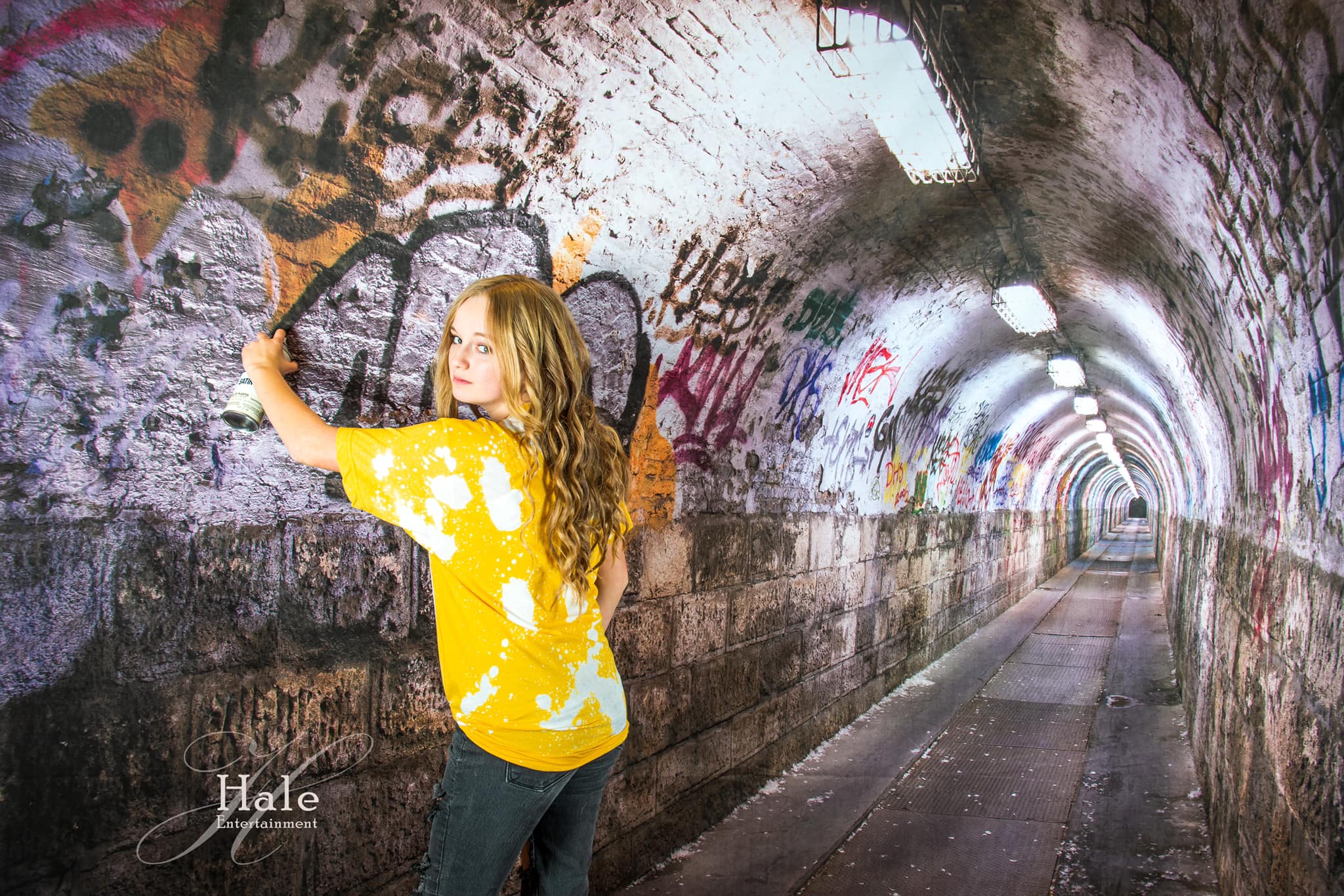 Kate Graffiti Wall Tunnel Building Backdrop For Photography - Kate Backdrop AU