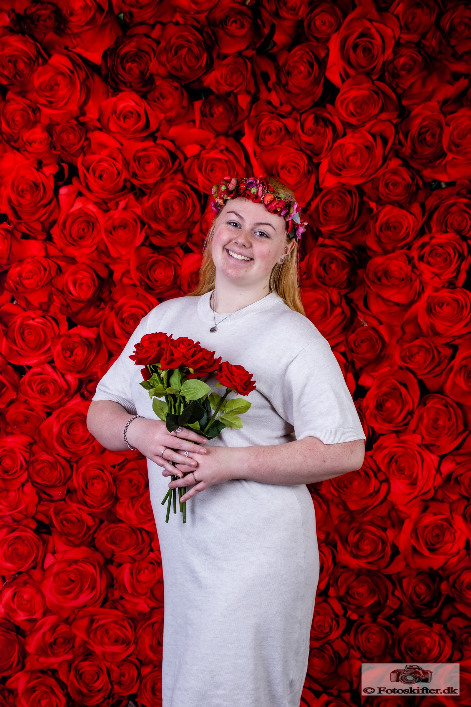 Kate Red Roses Valentine's Day Floral Photography Backdrop - Kate Backdrop AU