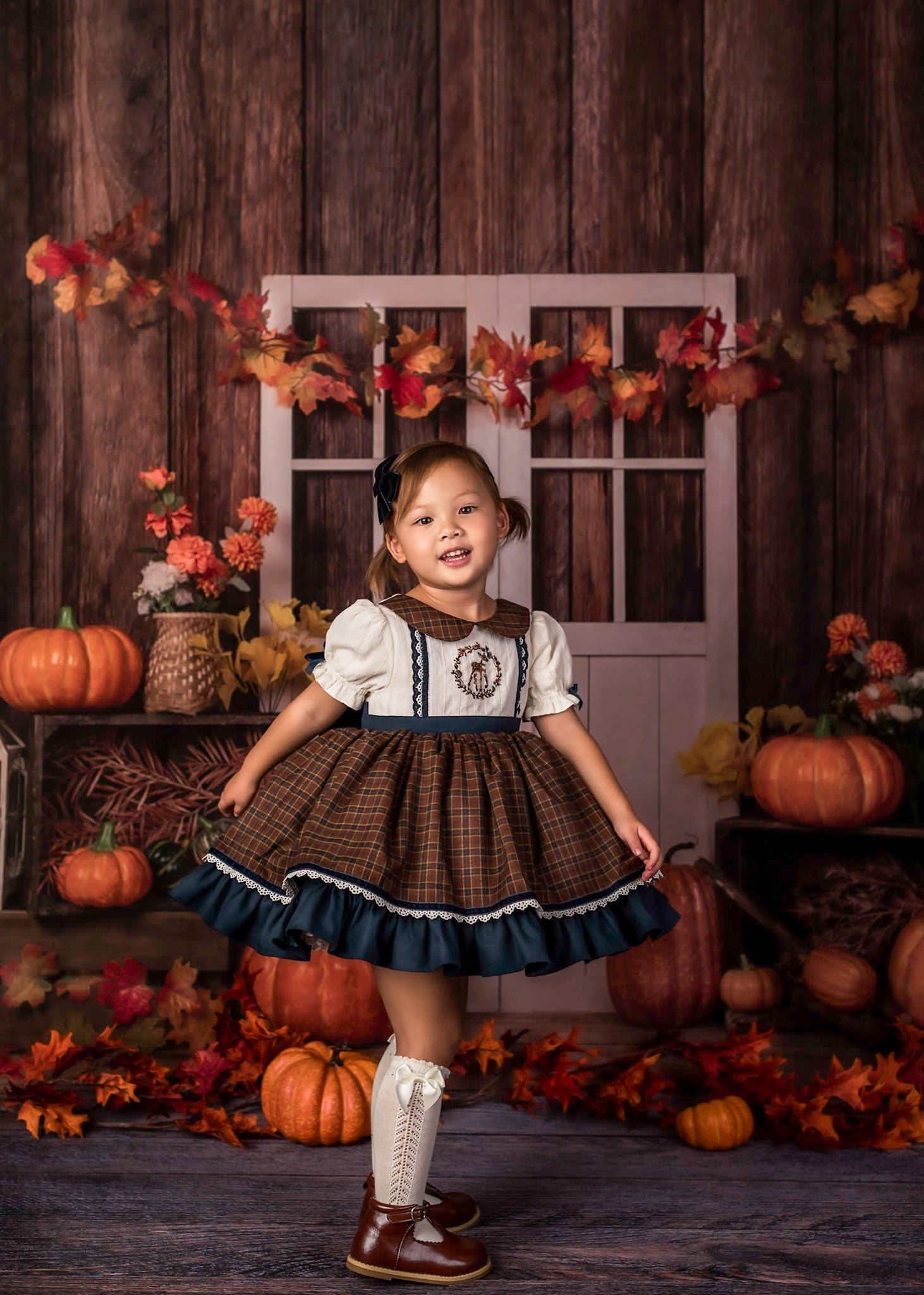 Kate Autumn/Thanksgiving Pumpkins with Lights Backdrop Designed by Jia Chan Photography