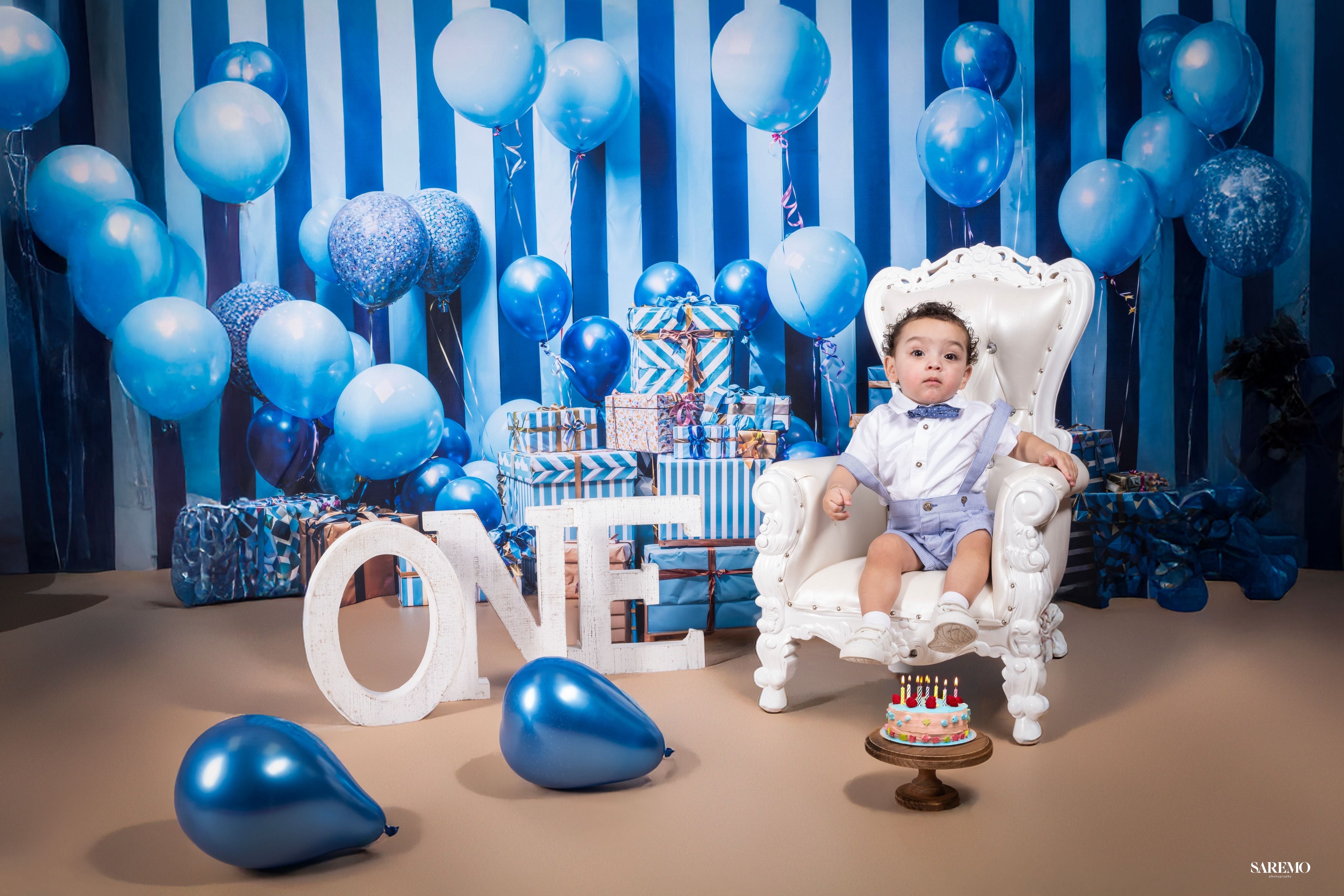 Kate Blue Balloon Gifts Cake Smash Backdrop Designed by Emetselch - Kate Backdrop AU