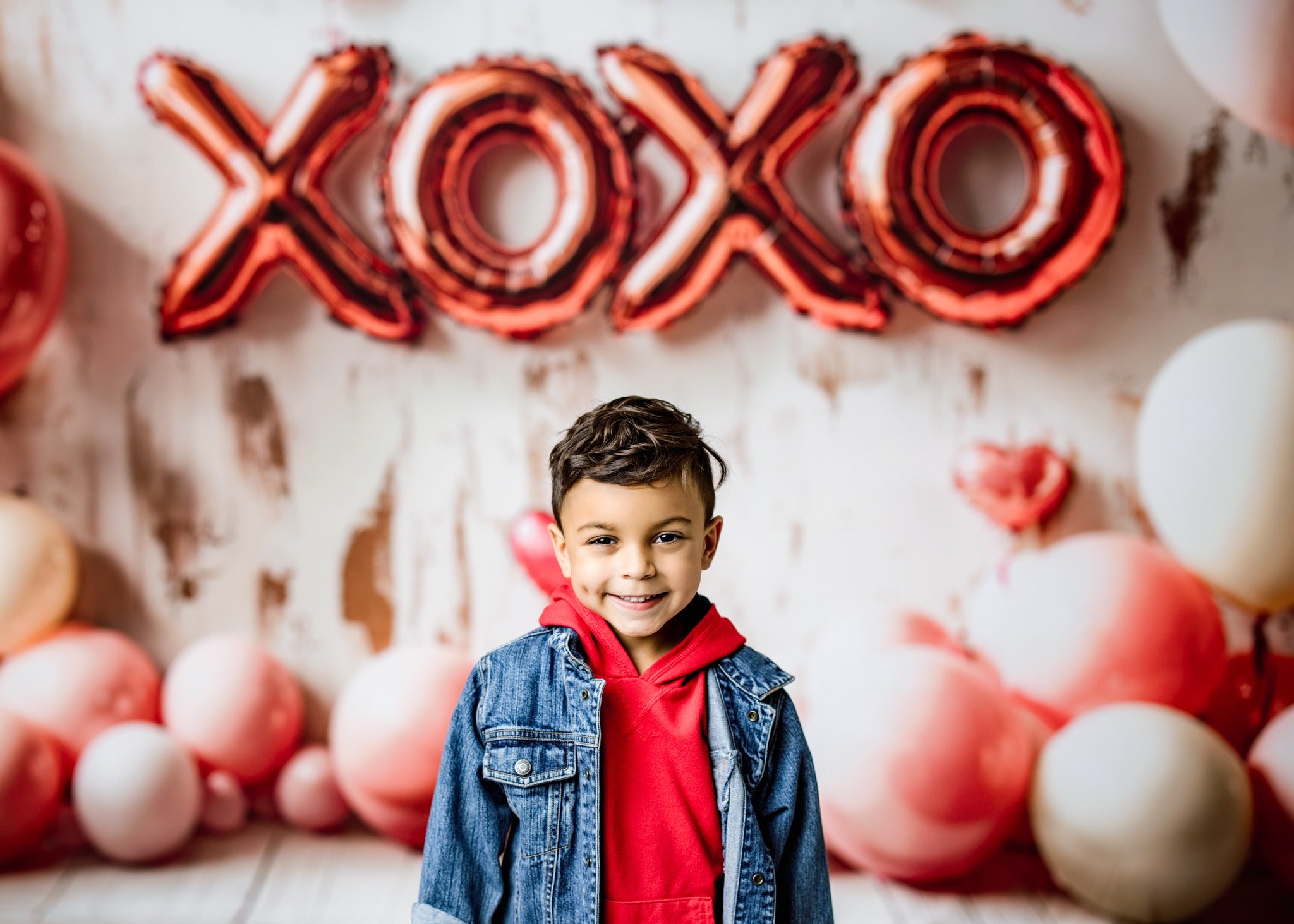 Kate Valentine's Balloons XOXO Heart Backdrop Designed by Emetselch - Kate Backdrop AU