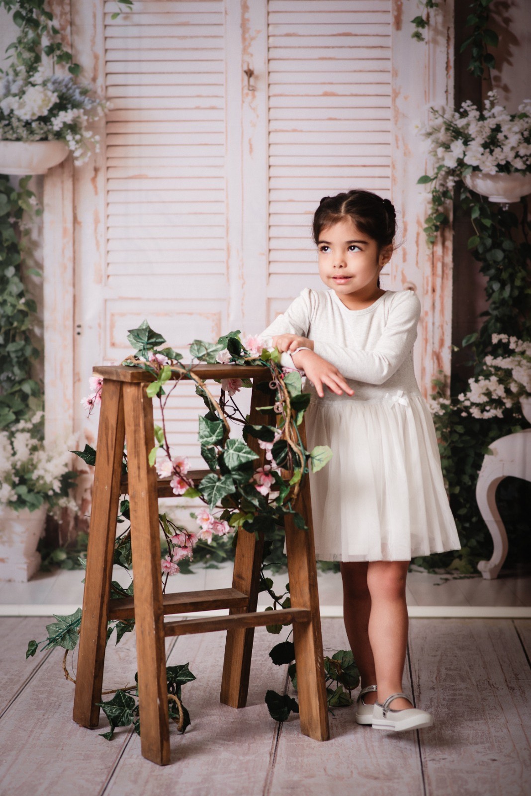 Kate Green Plants Spring/Summer Backdrop Leisure Time Designed by Emetselch - Kate Backdrop AU