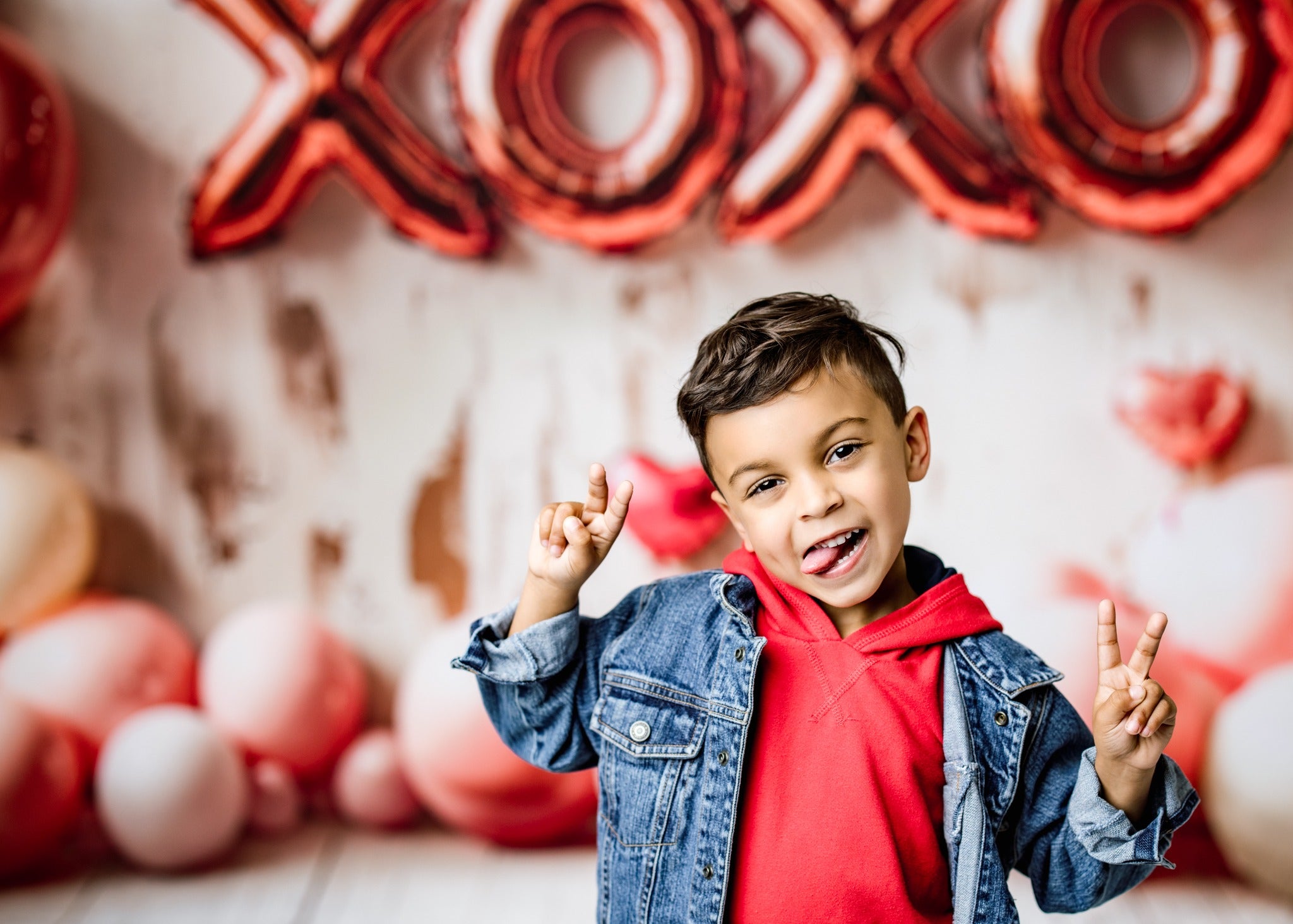 Kate Valentine's Balloons XOXO Heart Backdrop Designed by Emetselch - Kate Backdrop AU