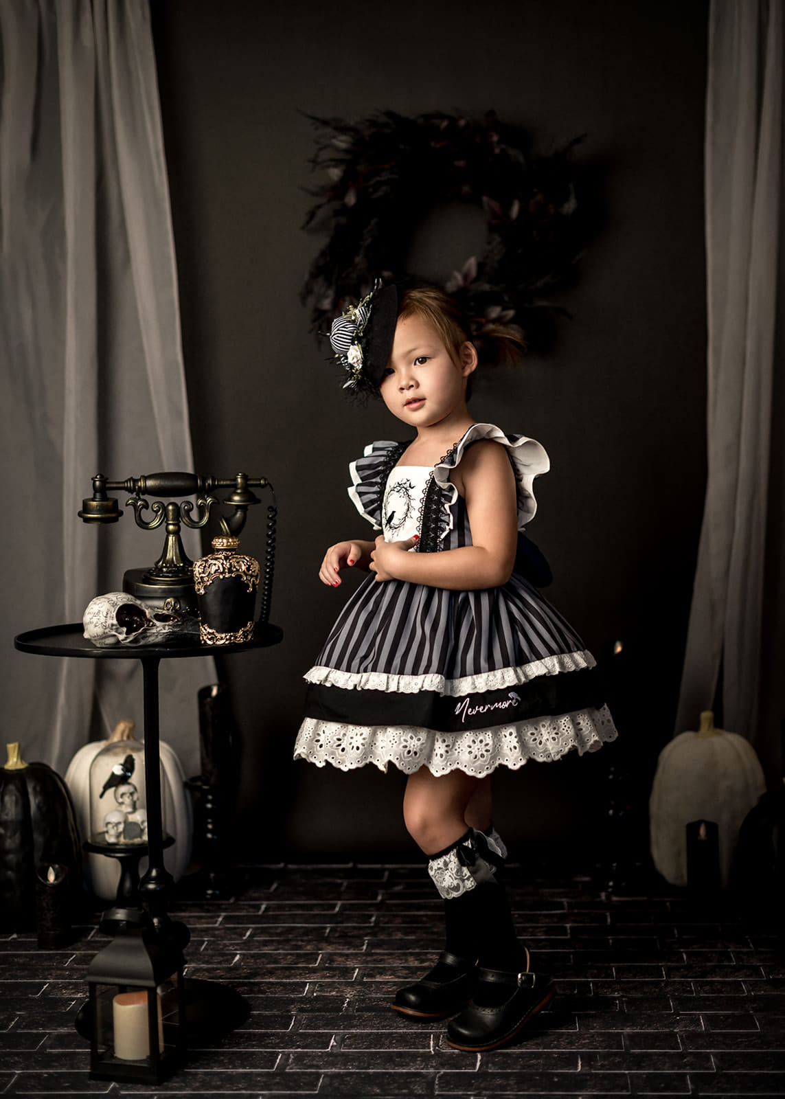 Kate Black Seamless Paper Backdrop for Photography 4.4x32ft(1.35x10m) - Kate Backdrop AU