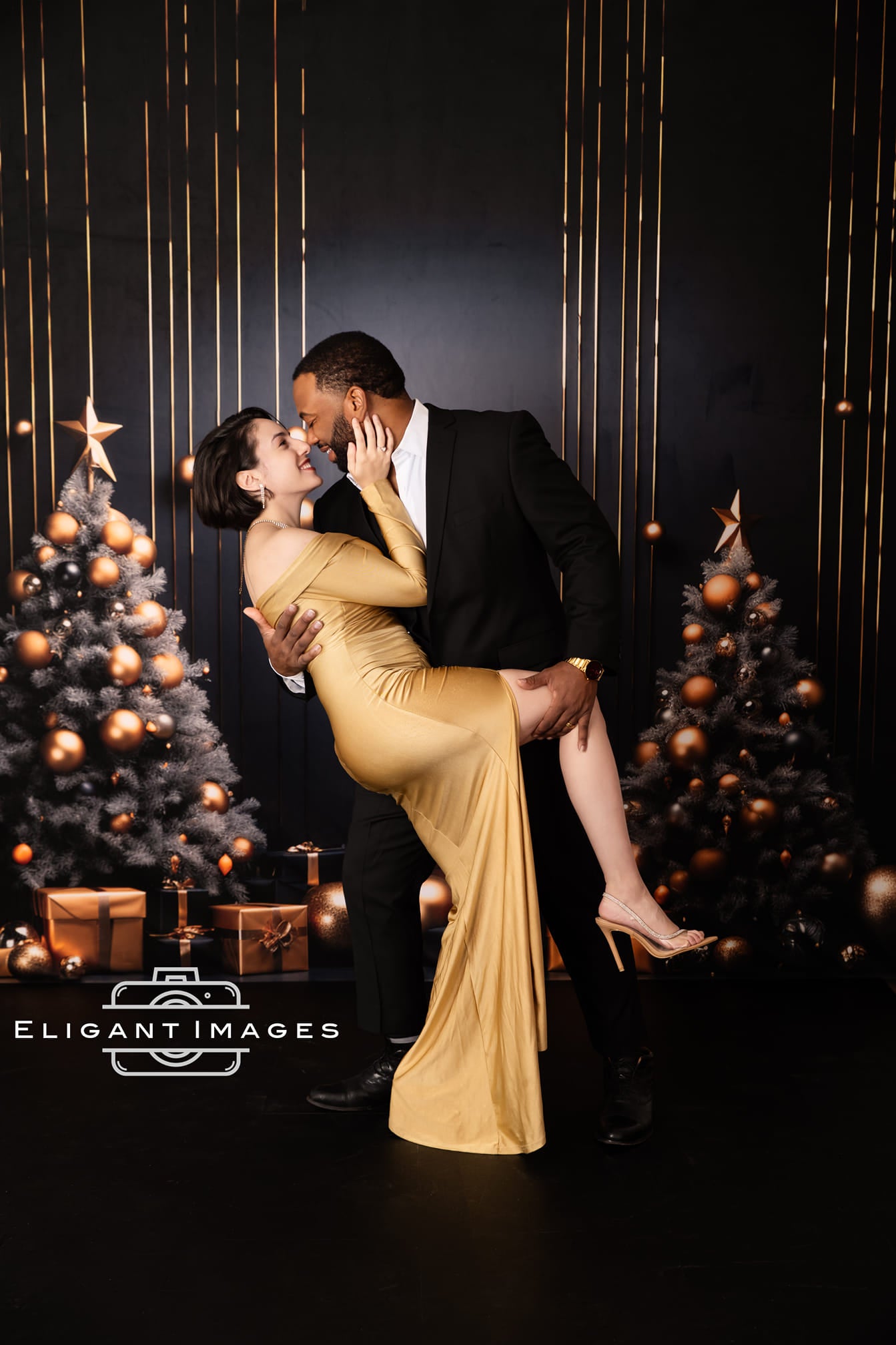 Kate Dark Christmas Tree and Wall Backdrop Designed by Lidia Redekopp - Kate Backdrop AU