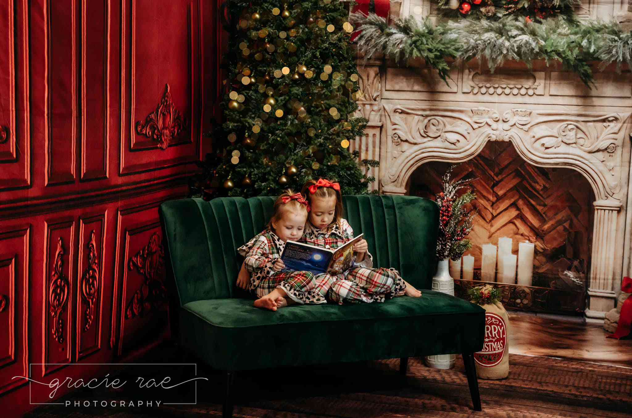 Kate Christmas Victorian Red Wall Fireplace Room Set(8ftx8ft&10ftx8ft&8ftx10ft) - Kate Backdrop AU