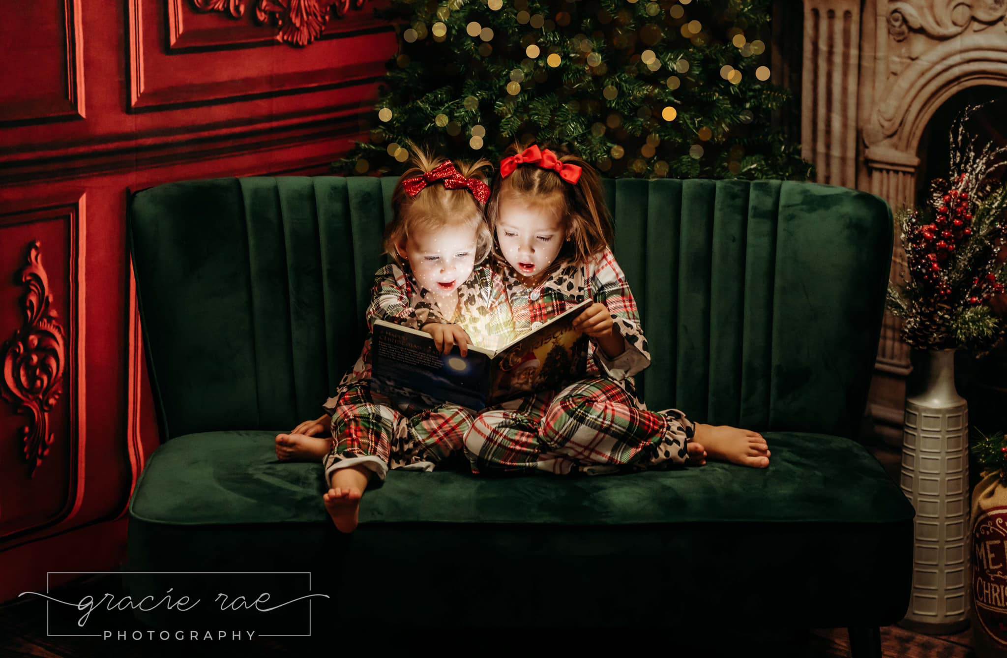 Kate Christmas Victorian Red Wall Fireplace Room Set(8ftx8ft&10ftx8ft&8ftx10ft) - Kate Backdrop AU