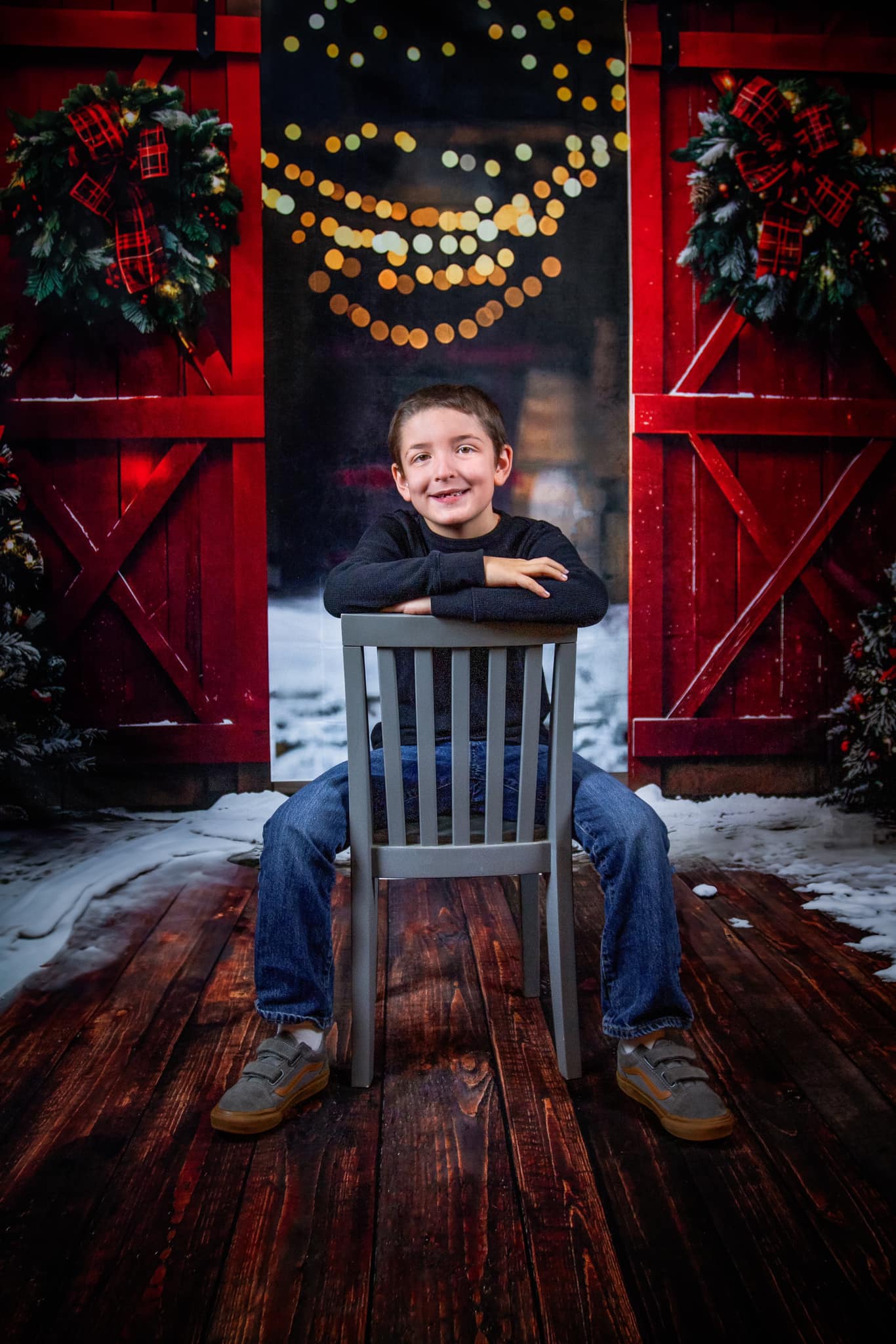 Kate Red Christmas Wooden Door Backdrop Designed by Emetselch - Kate Backdrop AU