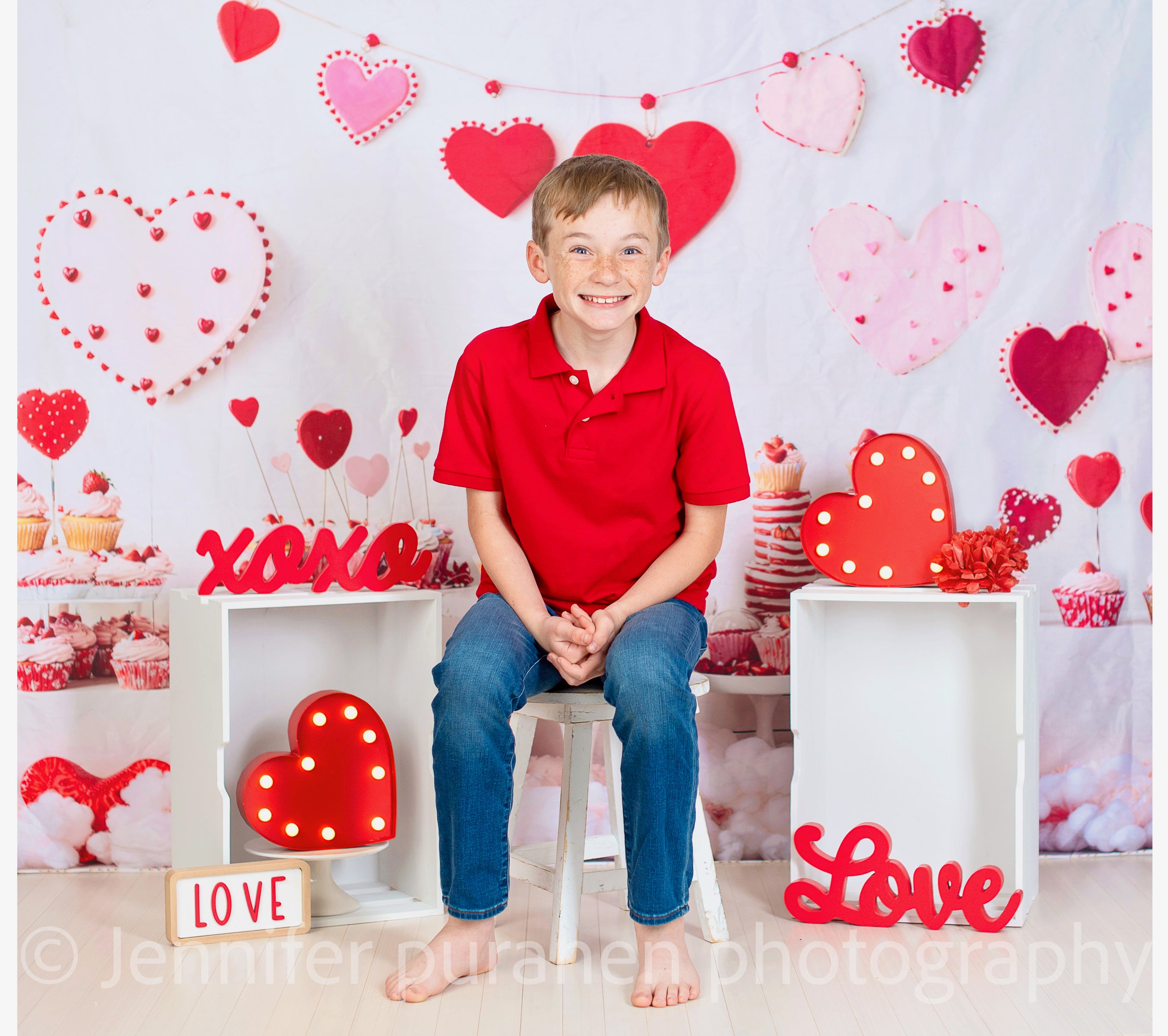 Kate Valentine Heart Cupcake Backdrop Designed by Emetselch - Kate Backdrop AU