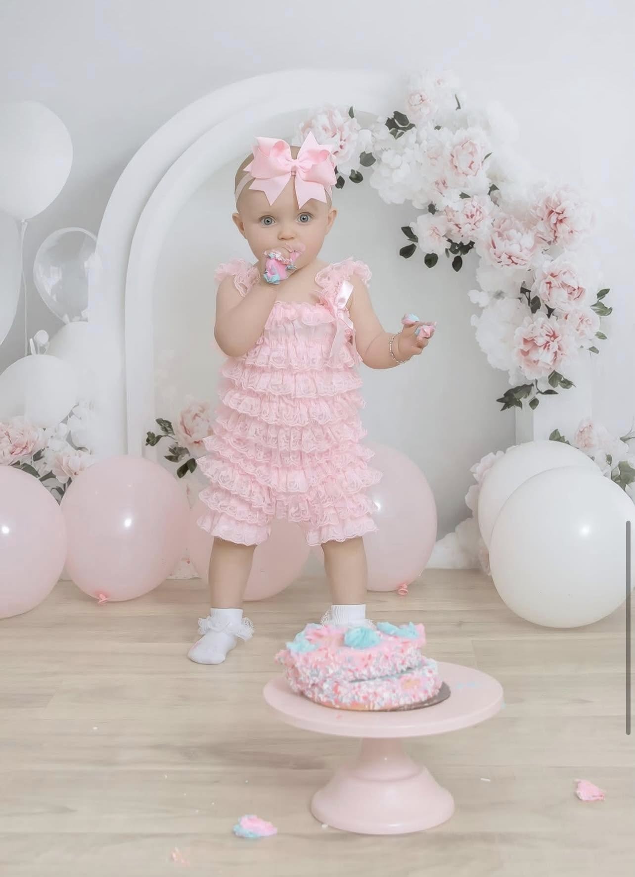 Kate White Balloon Arch Backdrop Cake Smash Designed by Lidia Redekopp