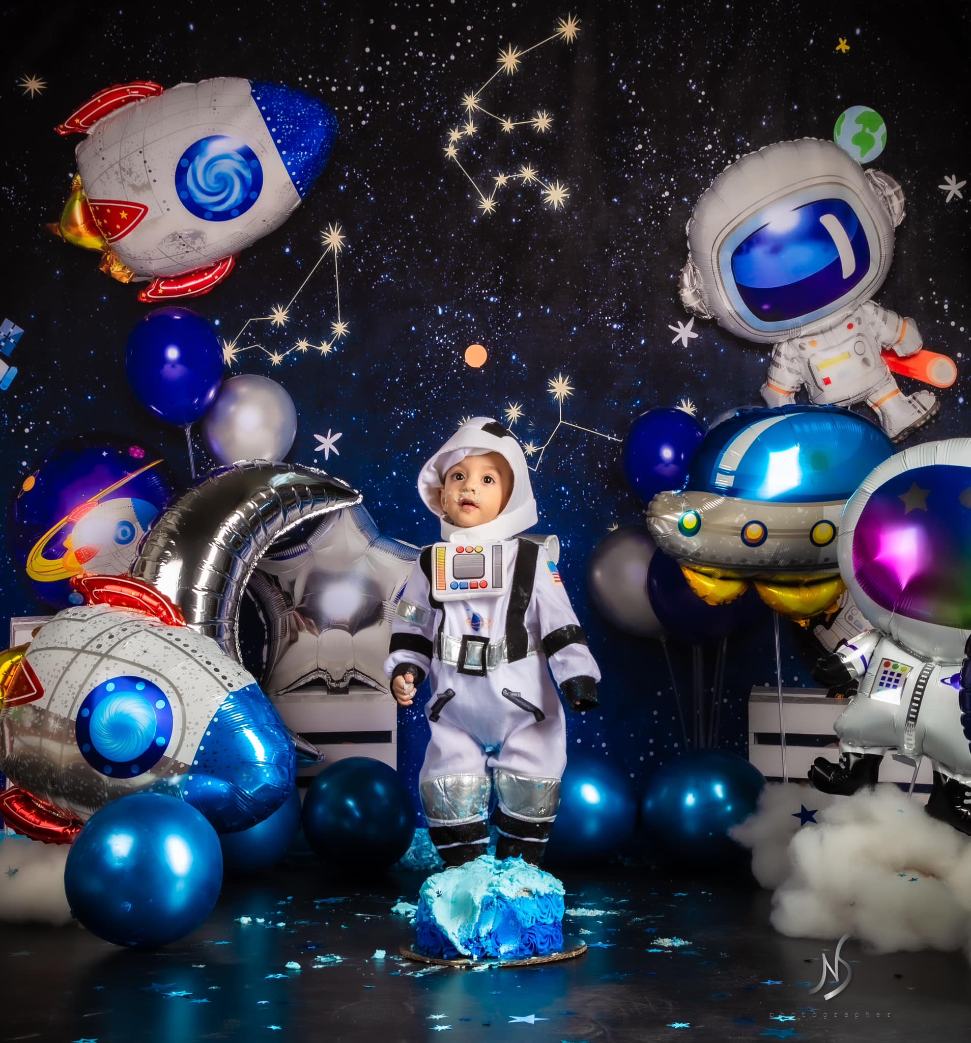 Kate Cake Smash Astronaut Universe Backdrop Designed by Emetselch - Kate Backdrop AU
