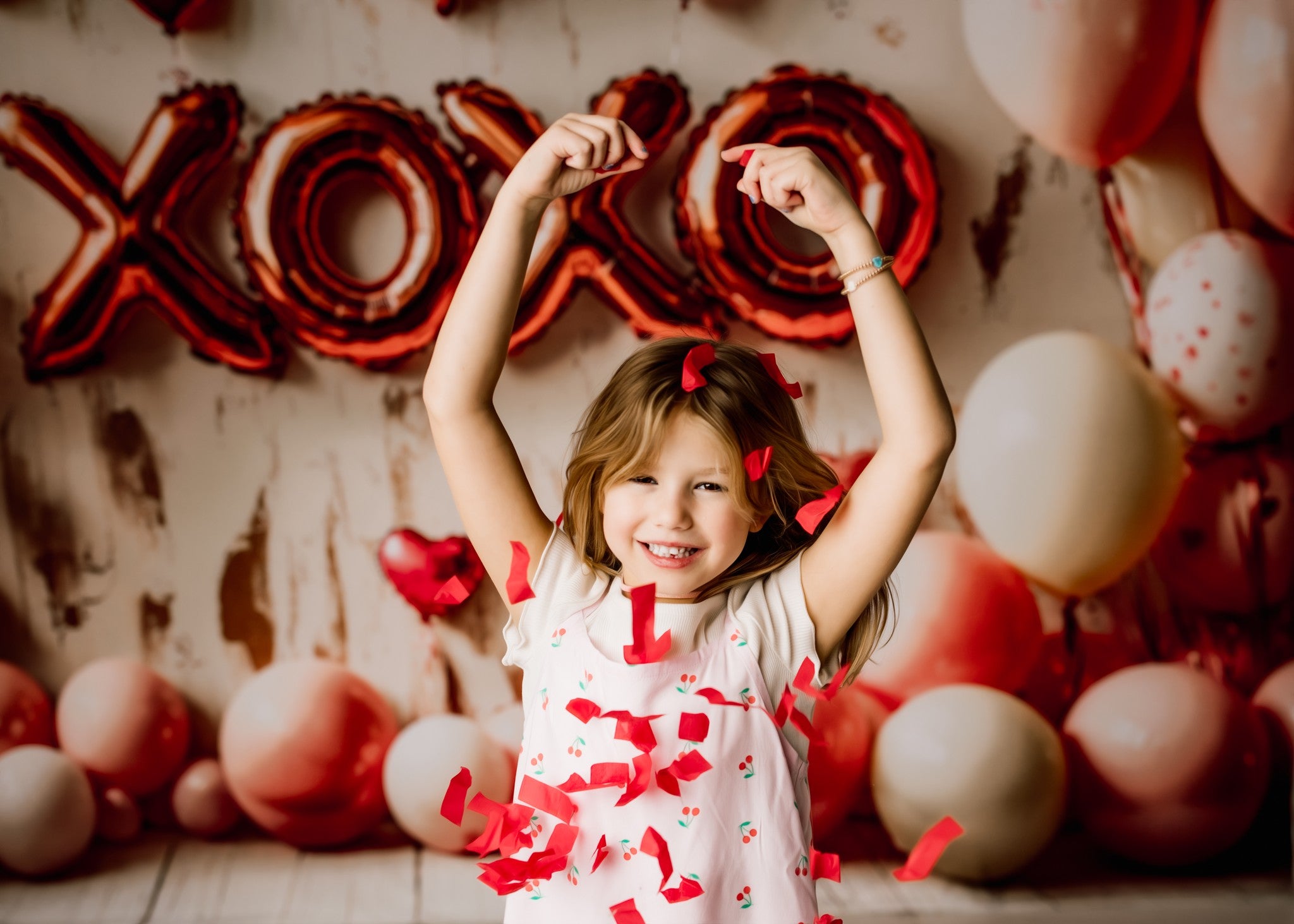 Kate Valentine's Balloons XOXO Heart Backdrop Designed by Emetselch - Kate Backdrop AU